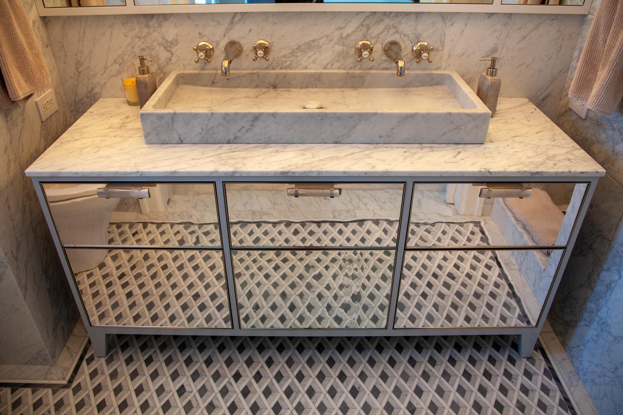 Espejo moderno Milano Antique Restoration Vanity Baño Marco Níquel by Ercole Moderno en venta