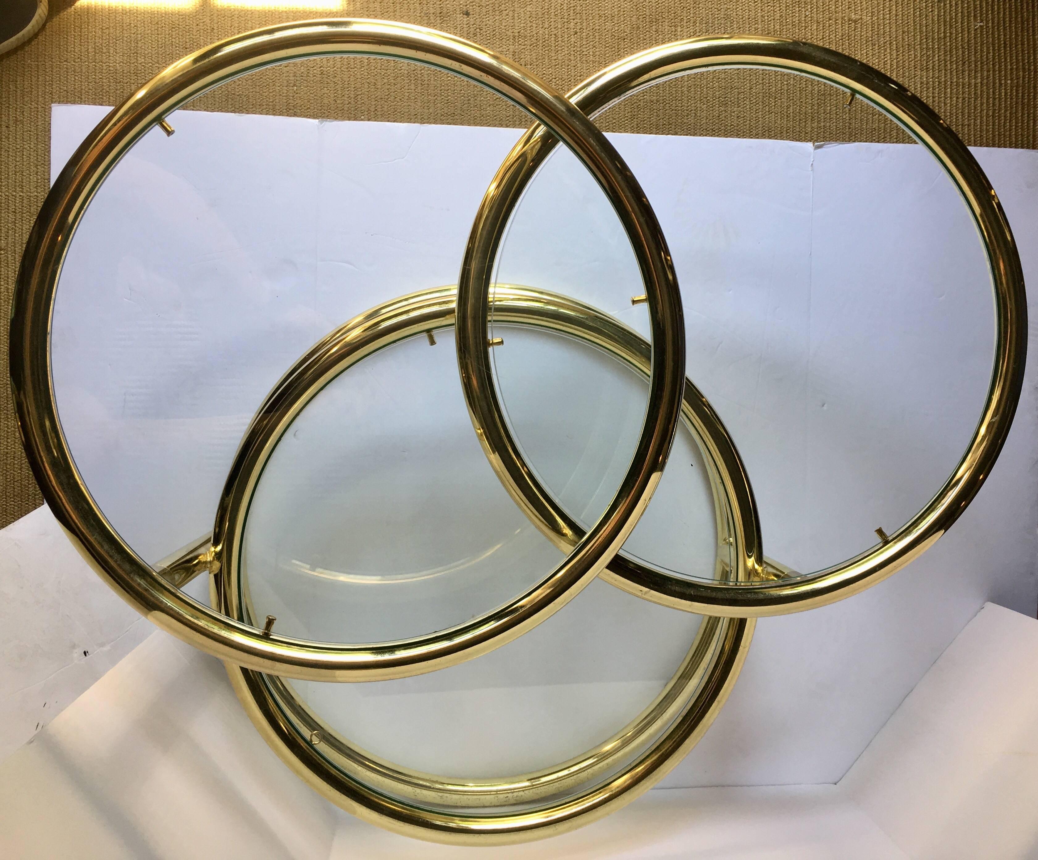 Modern Milo Baughman Pace Style Articulating Brass and Glass Swivel Coffee Table In Good Condition In Lambertville, NJ