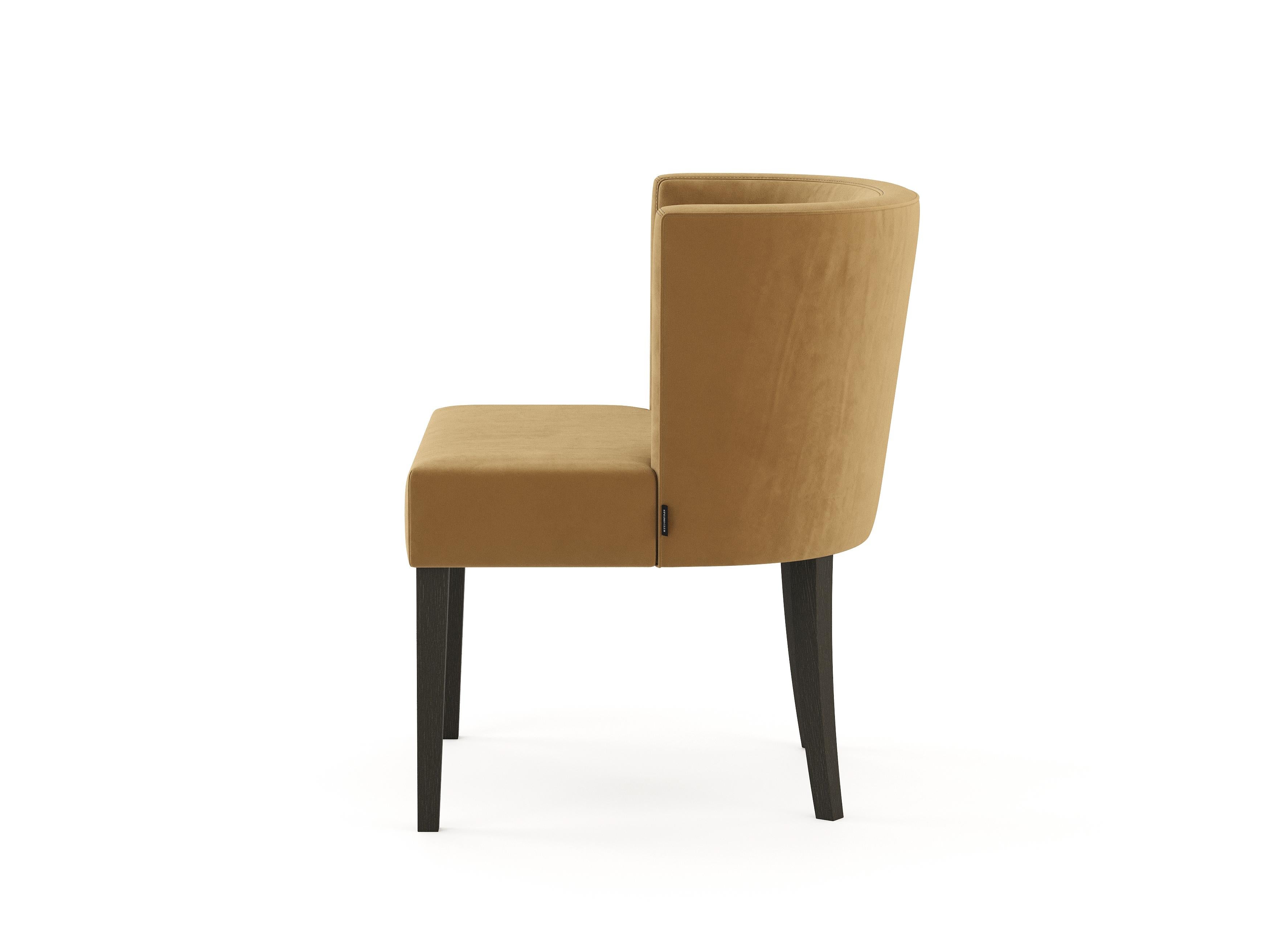 Moderne Chaise moderne Milos en chêne et velours, fabriquée à la main par Stylish Club en vente