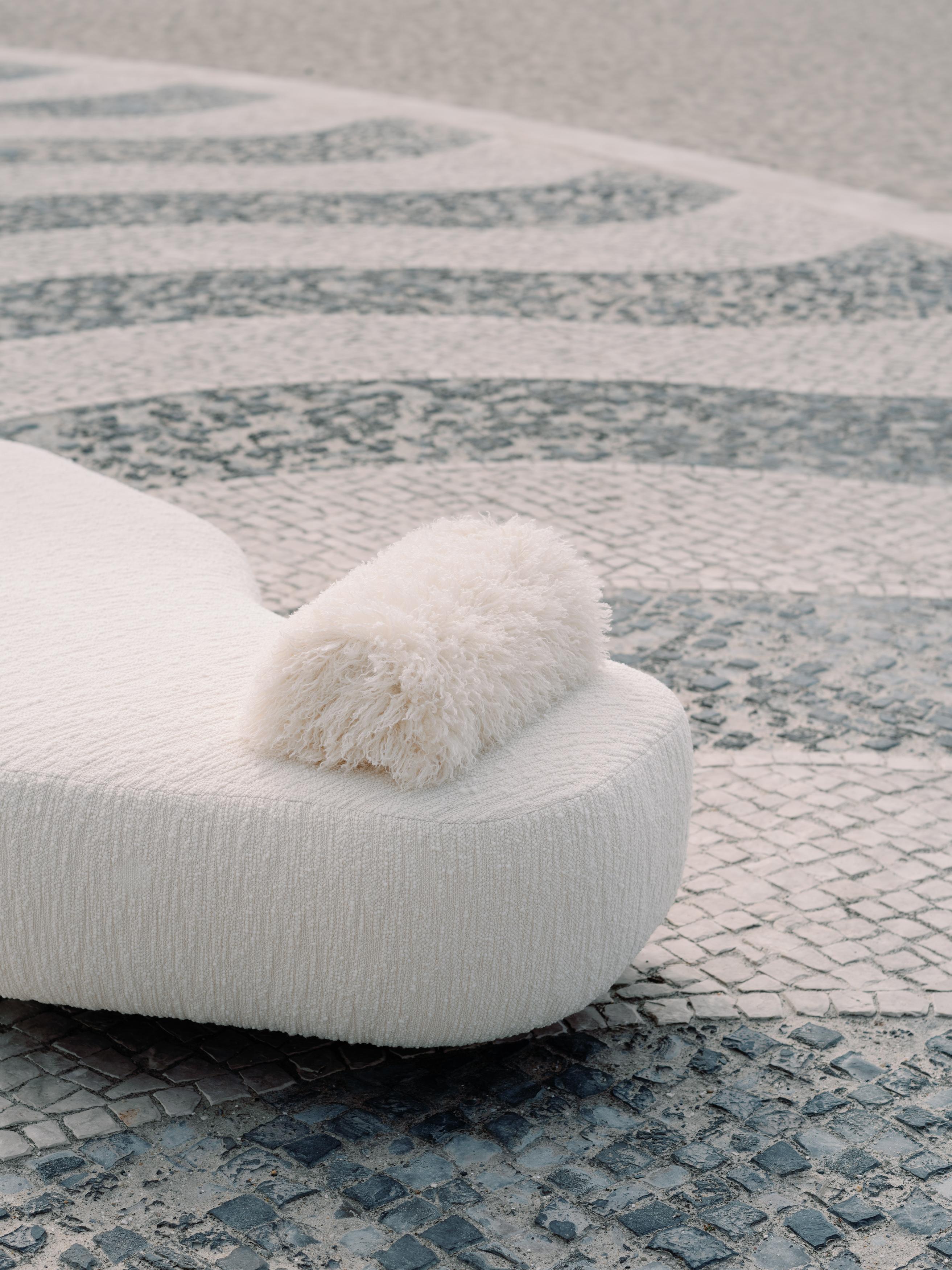 Modern Minho Day Bed, HOLLY HUNT Indigo, Handmade in Portugal by Greenapple For Sale 4