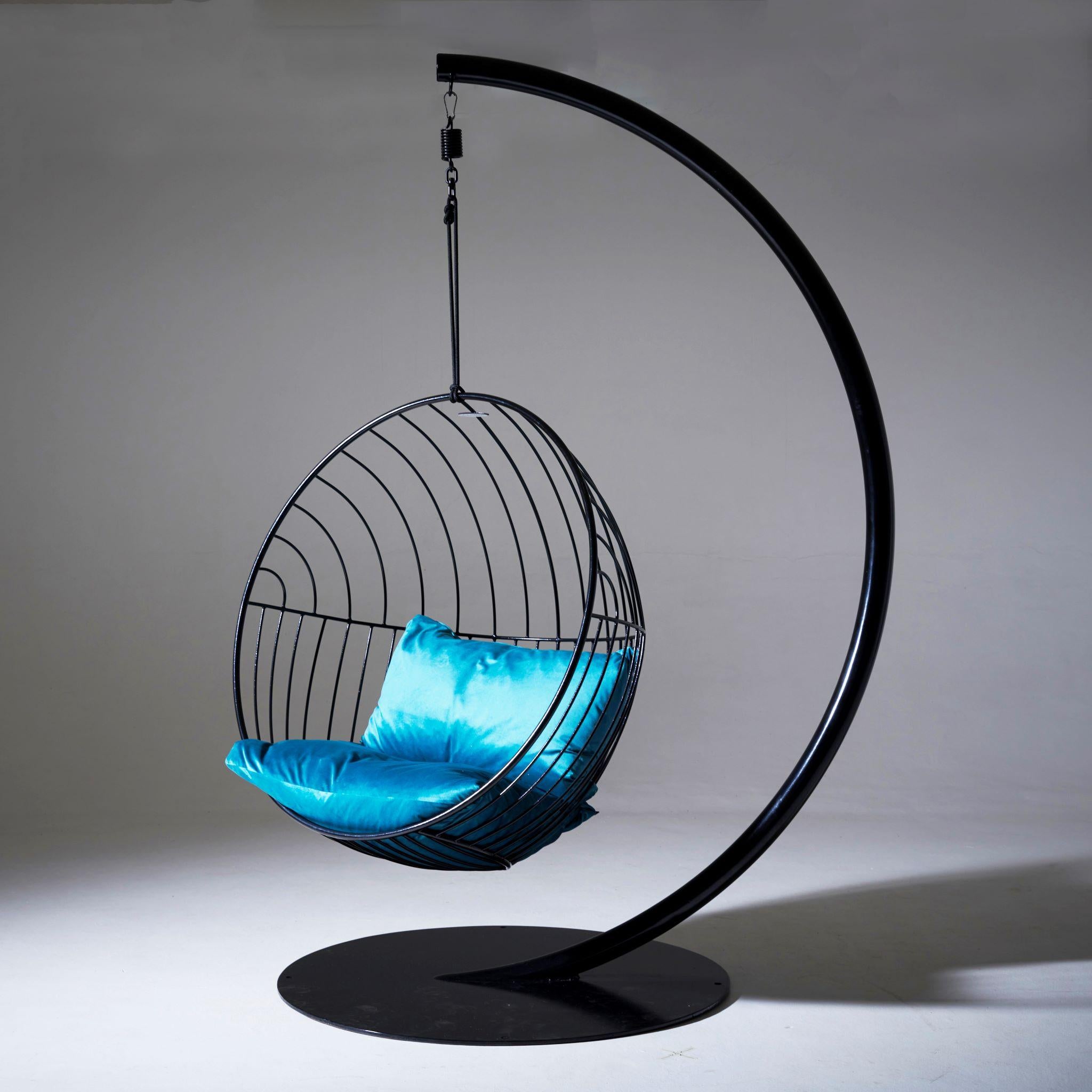 Modern, Minimal Indoor Swing made from Sturdy Steel and Powdercoated For Sale 5
