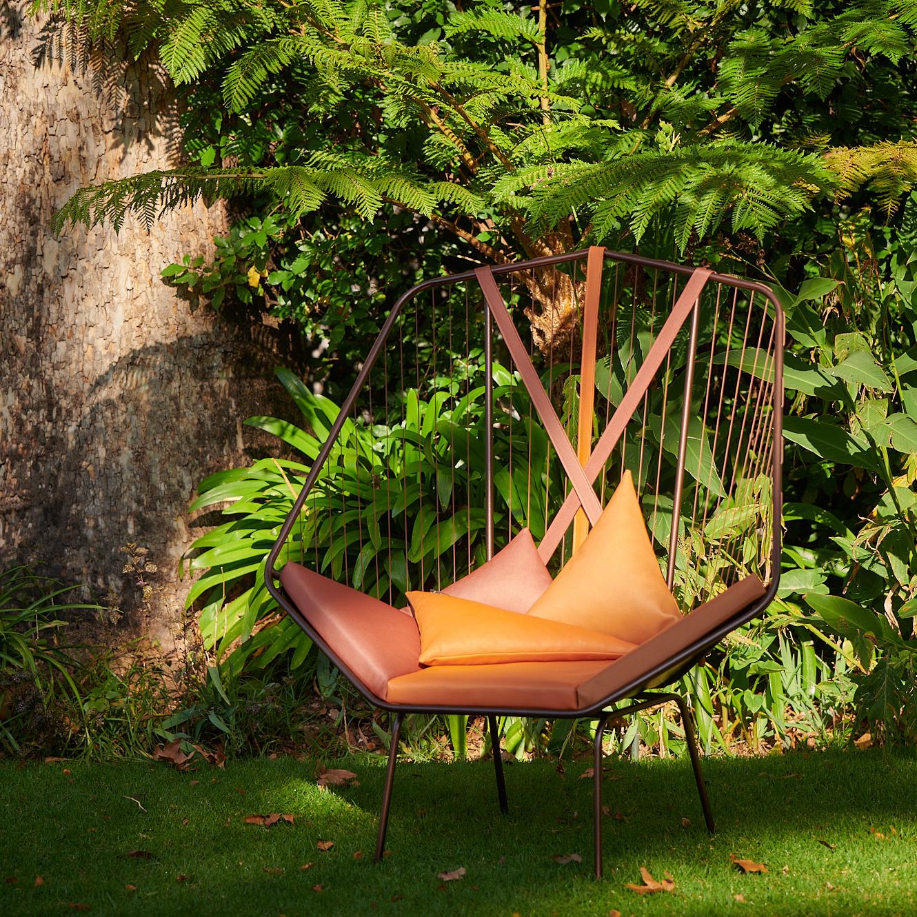 Chaise de piscine d'extérieur moderne et minimaliste à angle 7 en acier poussière Neuf - En vente à Johannesburg, ZA