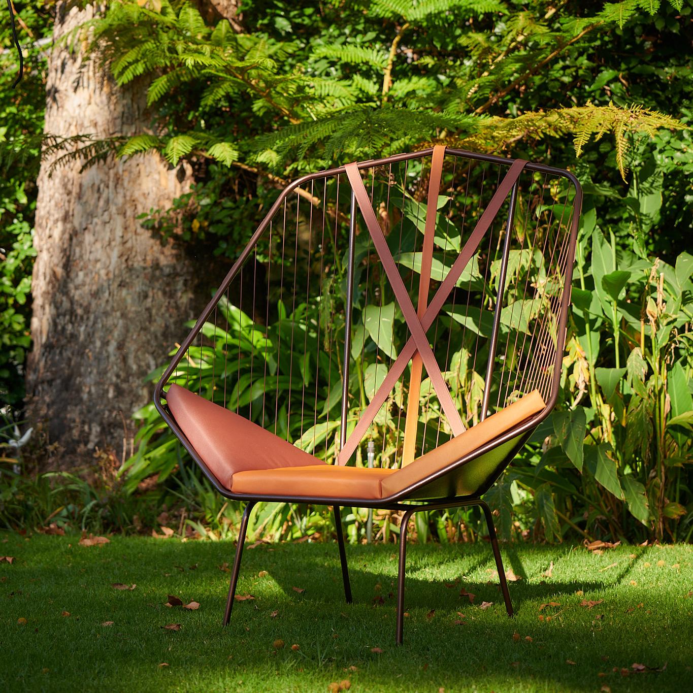 Dusty Steel Angle 7 Modern, Minimal Outdoor POOL Deck Chair (21. Jahrhundert und zeitgenössisch) im Angebot