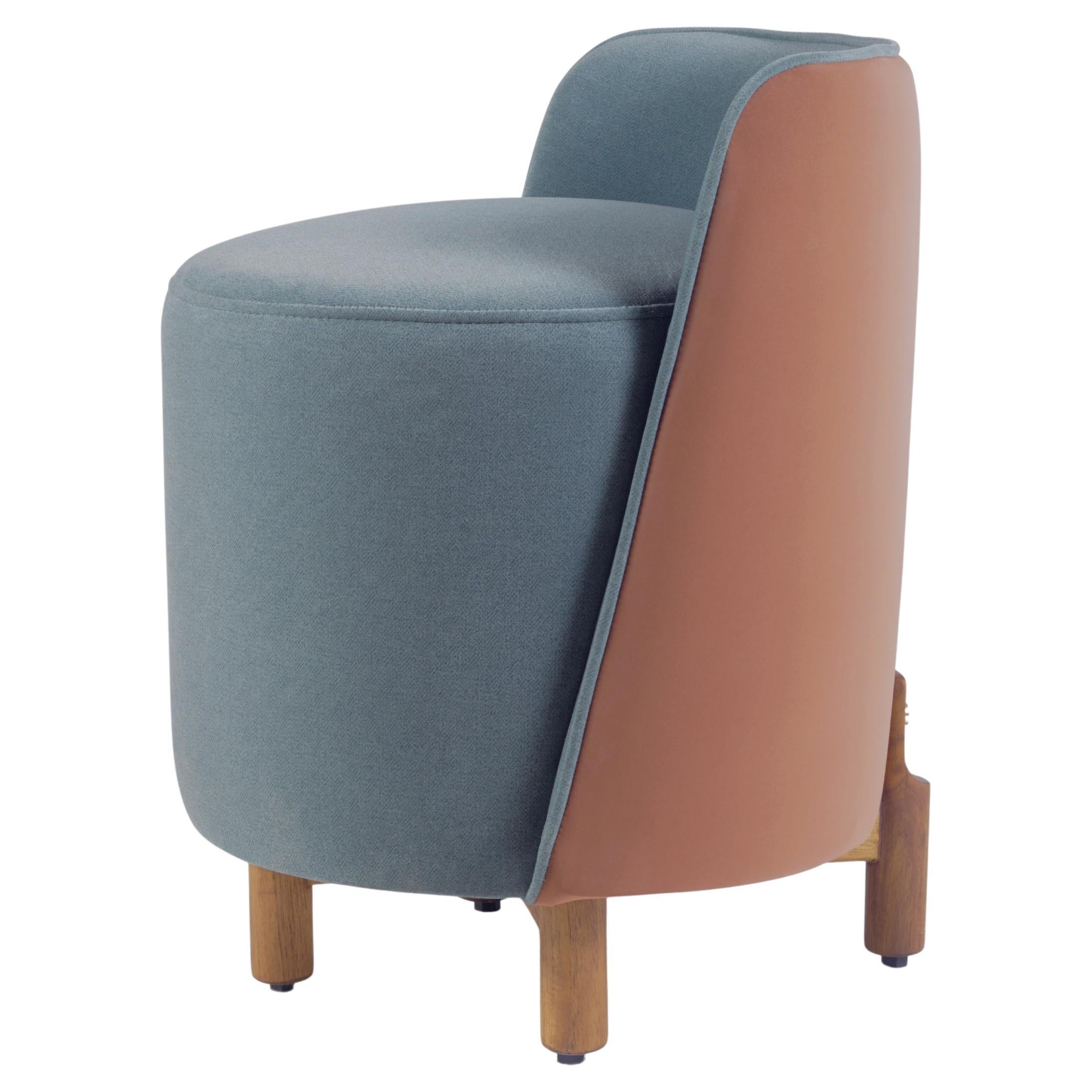 Modern Minimal Massivholz Oak Pouffe mit Sitz und Rückenlehne, Contemporary  im Angebot