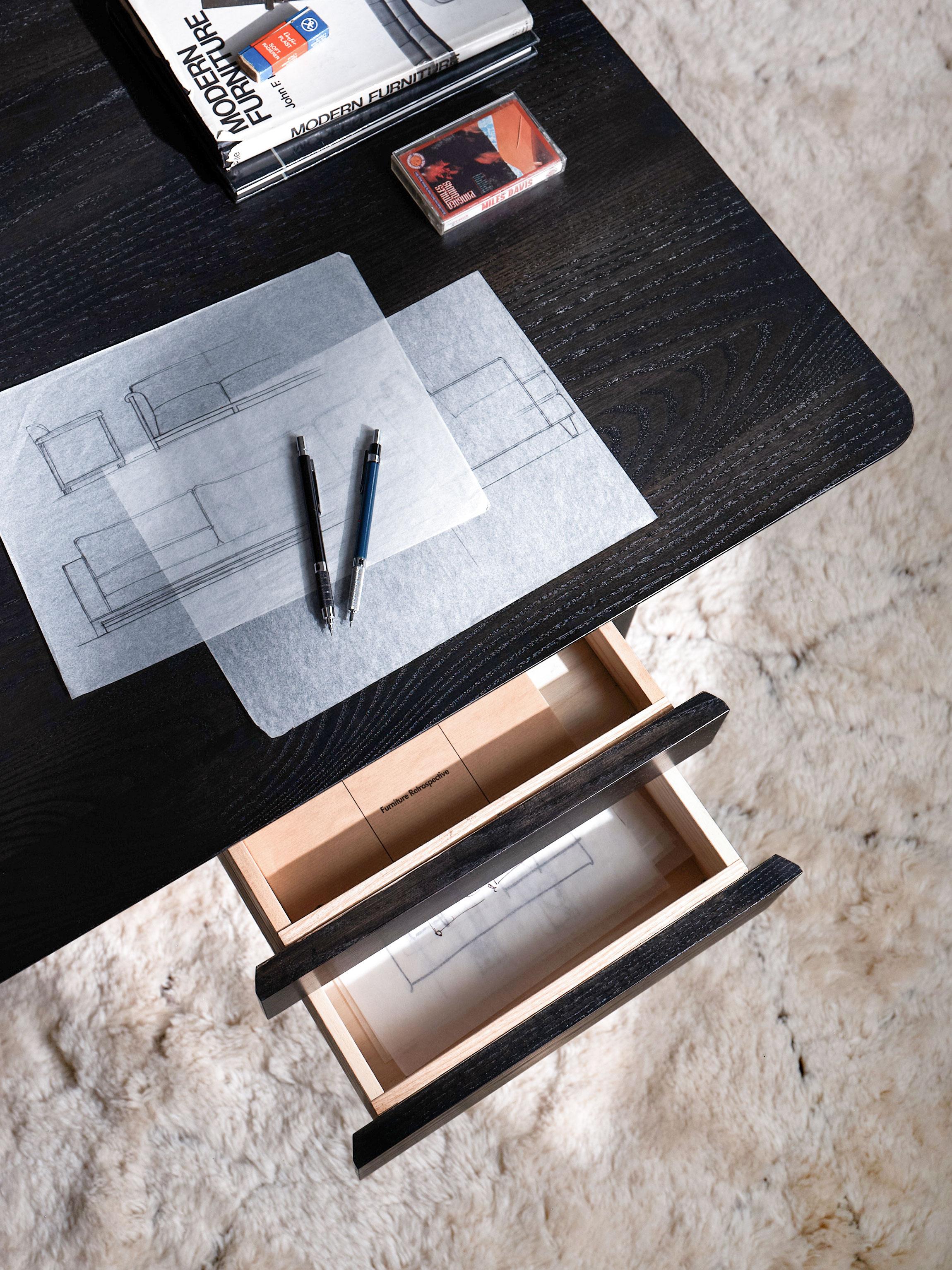 Modern Minimal Writing Desk im Zustand „Neu“ im Angebot in Nyack, NY