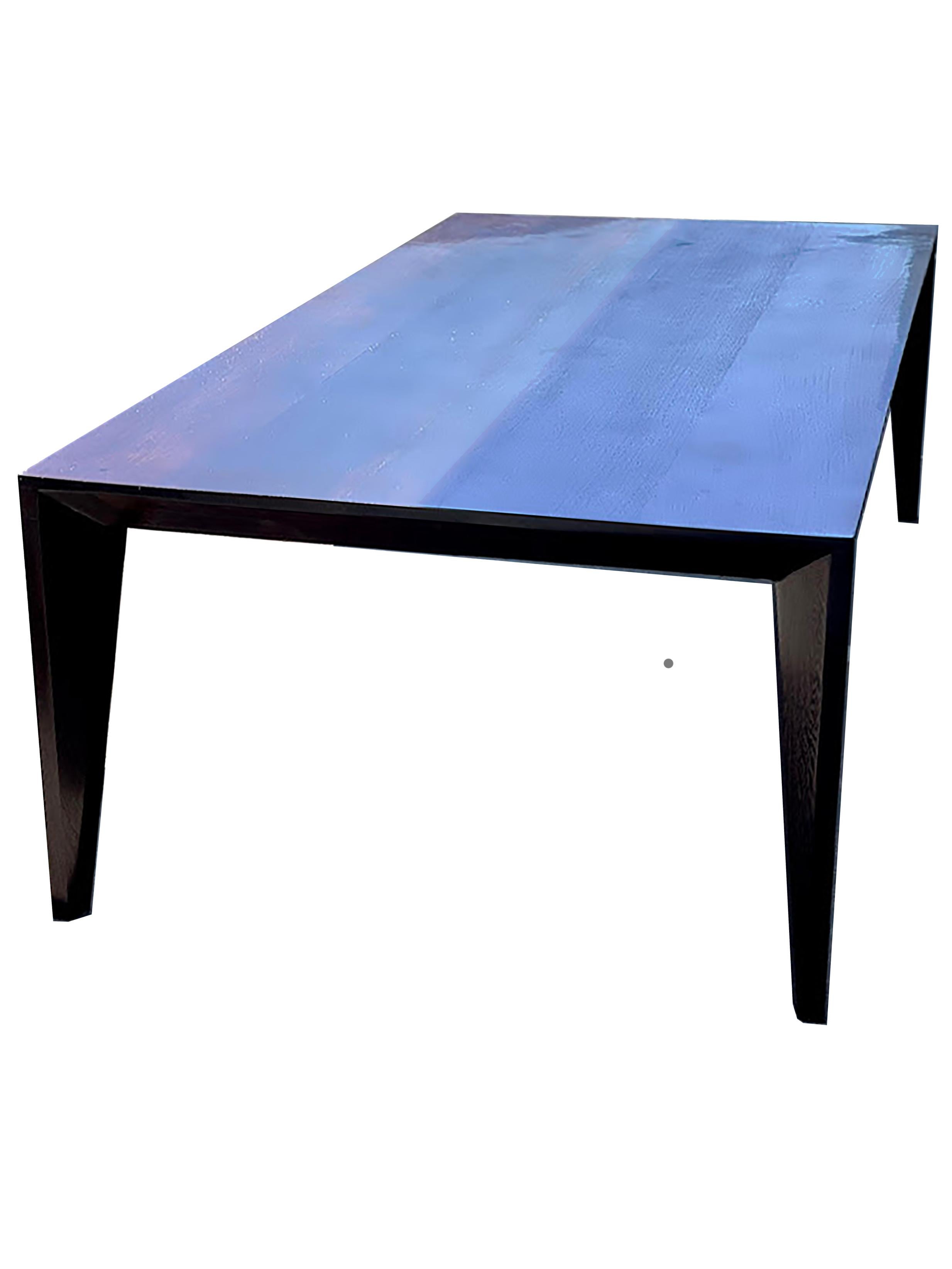 Table de salle à manger noire moderne et minimaliste au design épuré Neuf - En vente à Los Angeles, CA