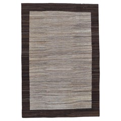 Tappeto Kilim moderno e minimalista in lana marrone e beige tessuto a mano 7'1''x10'3''