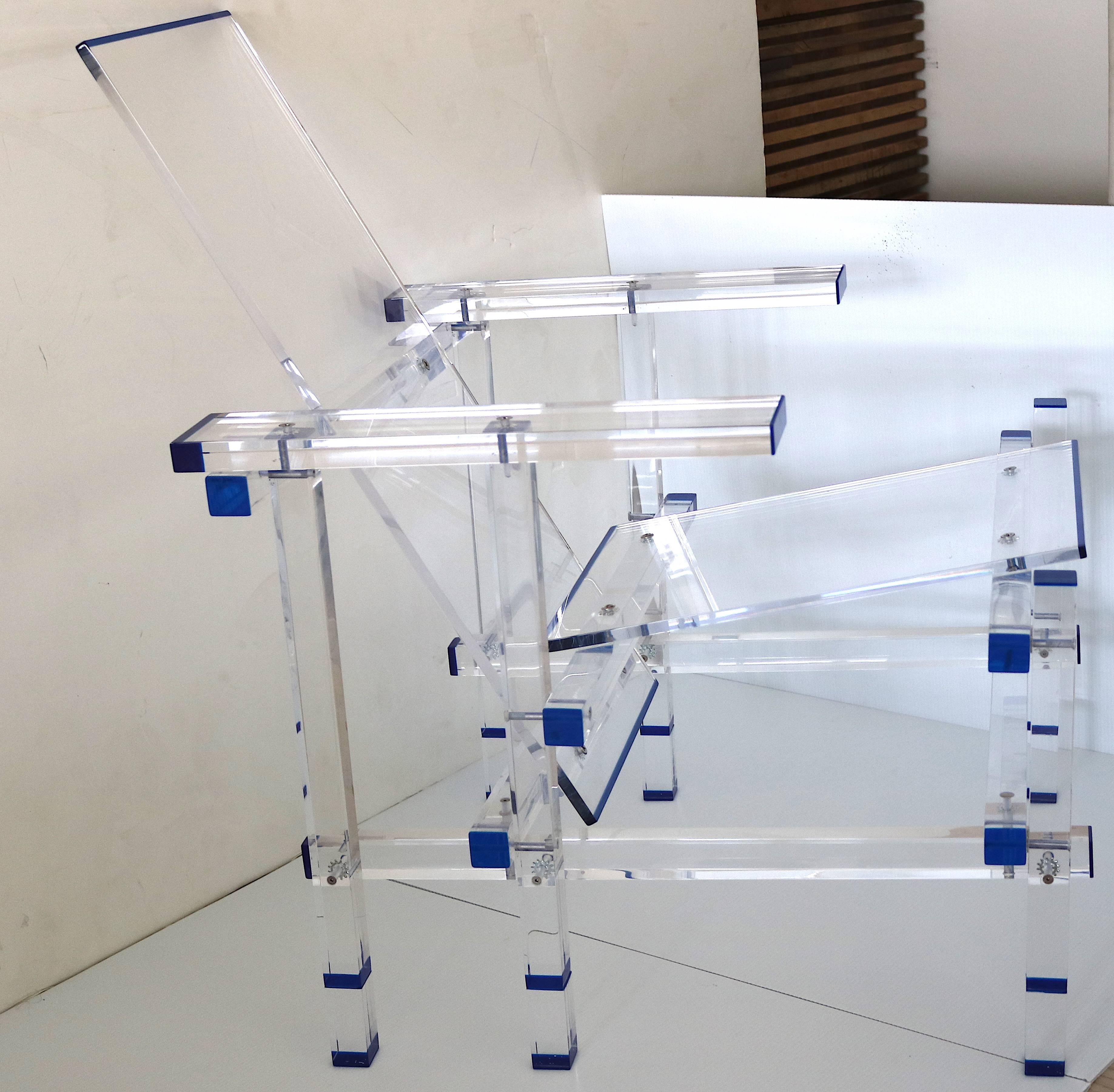 Modern Minimalist Clear and Blue Lucite Lounge Chair-A Geometric Composition In Good Condition For Sale In West Palm Beach, FL