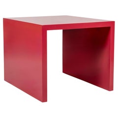 Tavolino moderno minimalista quadrato laccato color corallo