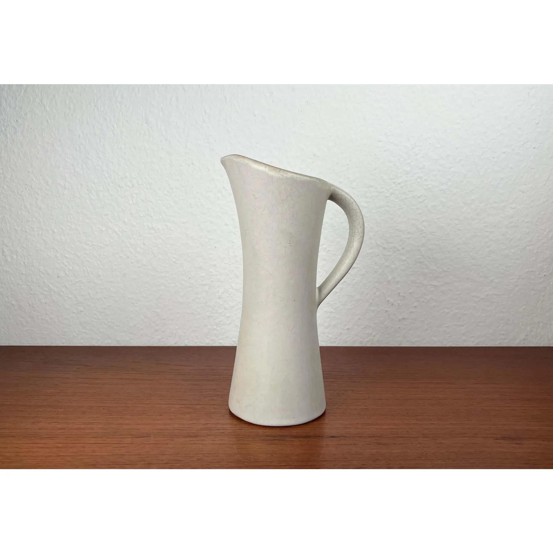 Modern Minimalist German Carafe Vase from Cortendorf, 1960s For Sale 9
