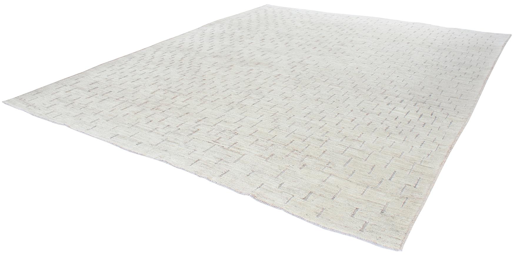 Hand-Knotted Modern Minimalist Handknotted Wool Rug in Beige For Sale