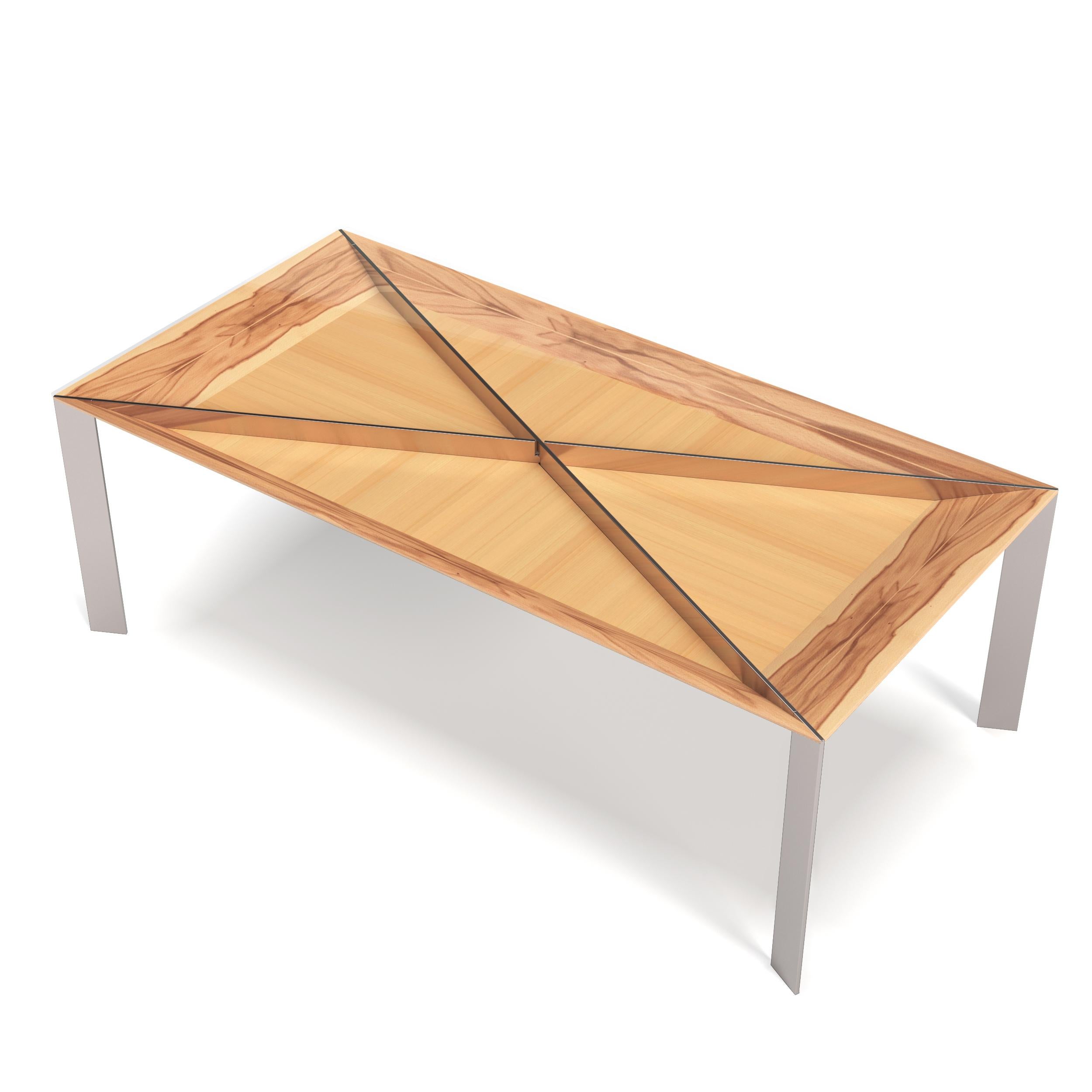 Moderne Table de salle à manger rectangulaire moderne et minimaliste en bois de satin et acier inoxydable brossé en vente