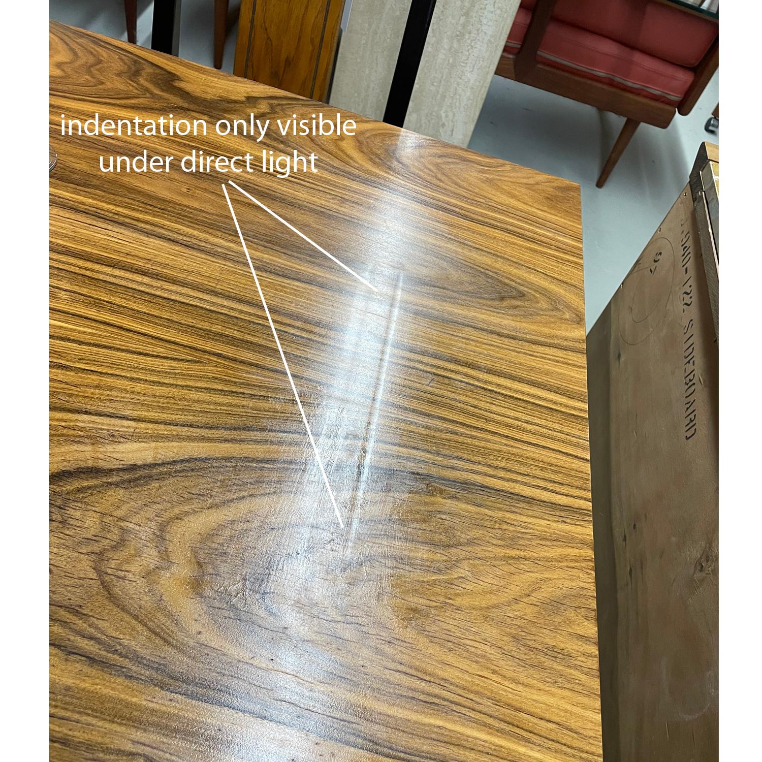 Tavolo da pranzo rettangolare moderno e minimalista in palissandro con gambe tubolari in vendita 4