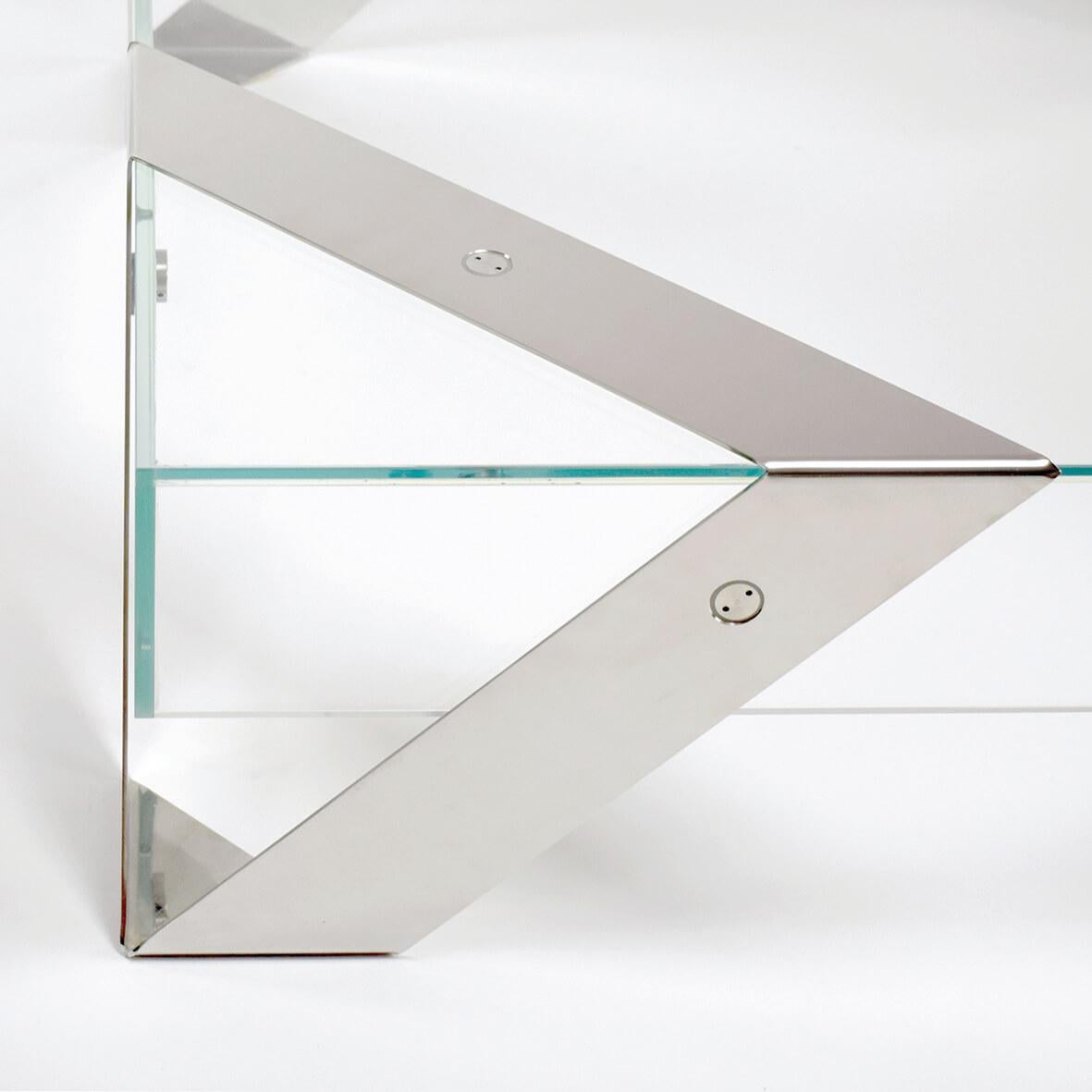 Métal Table basse centrale carrée moderne et minimaliste en verre et acier inoxydable poli en vente