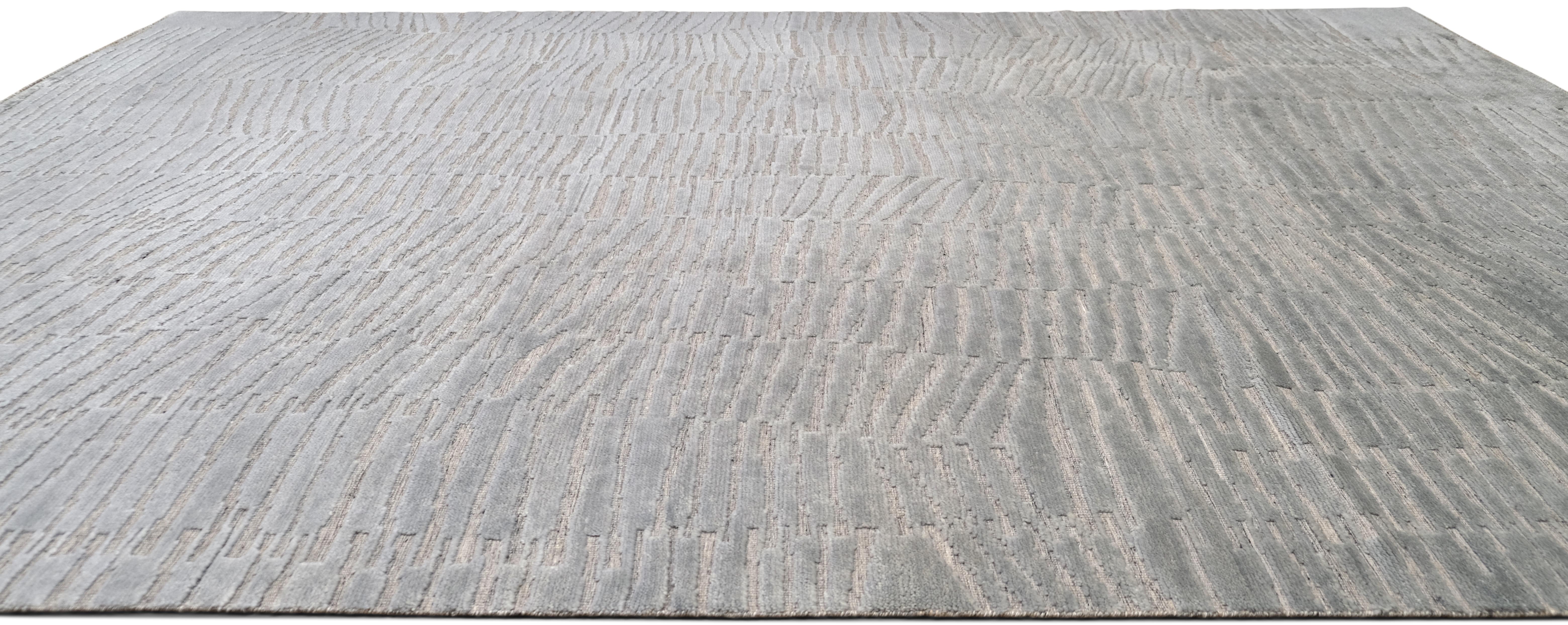 Moderner minimalistischer Wollteppich mit Wellenmuster 10'x14'2'' (Organische Moderne) im Angebot