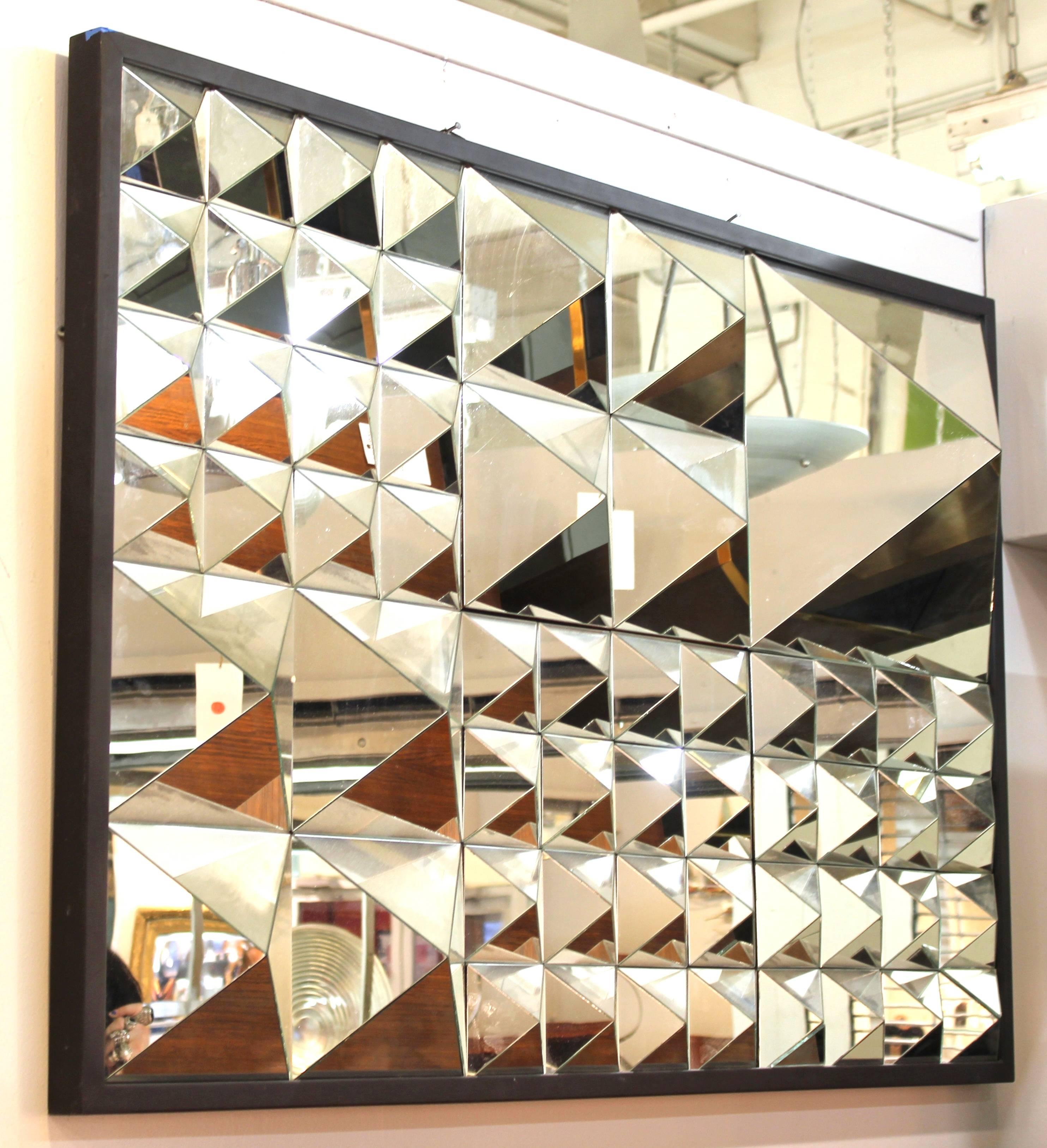 Modern Mirror in Geometric Pyramidion Shapes In Good Condition In New York, NY