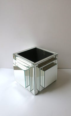 Modern Mirrored Planter Cachepot Jardinière, circa 1970s