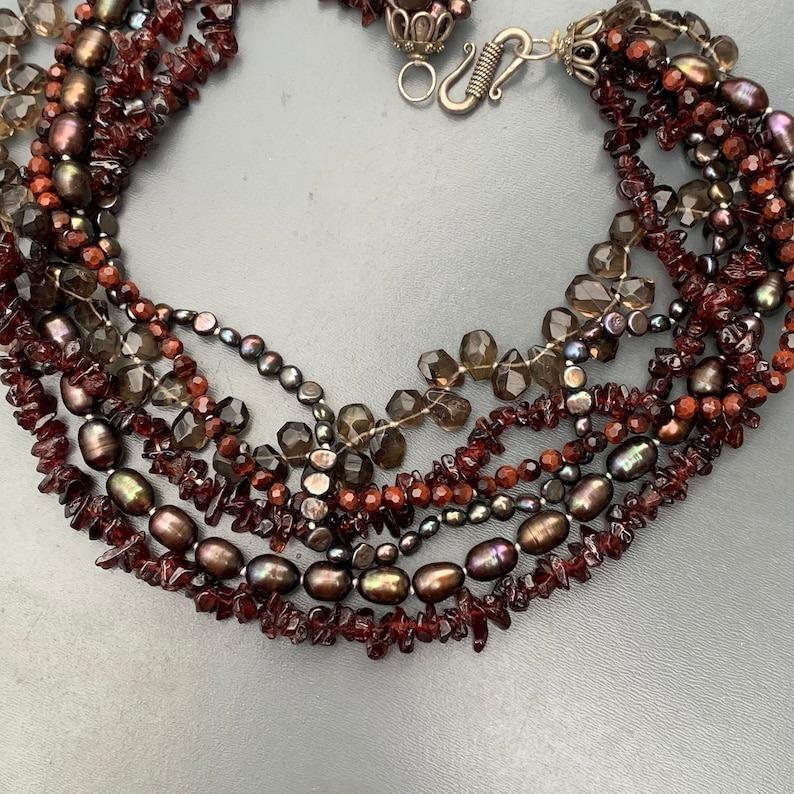 Collana Torsade moderna/modulare in argento con pietre e perle reali in vendita 1