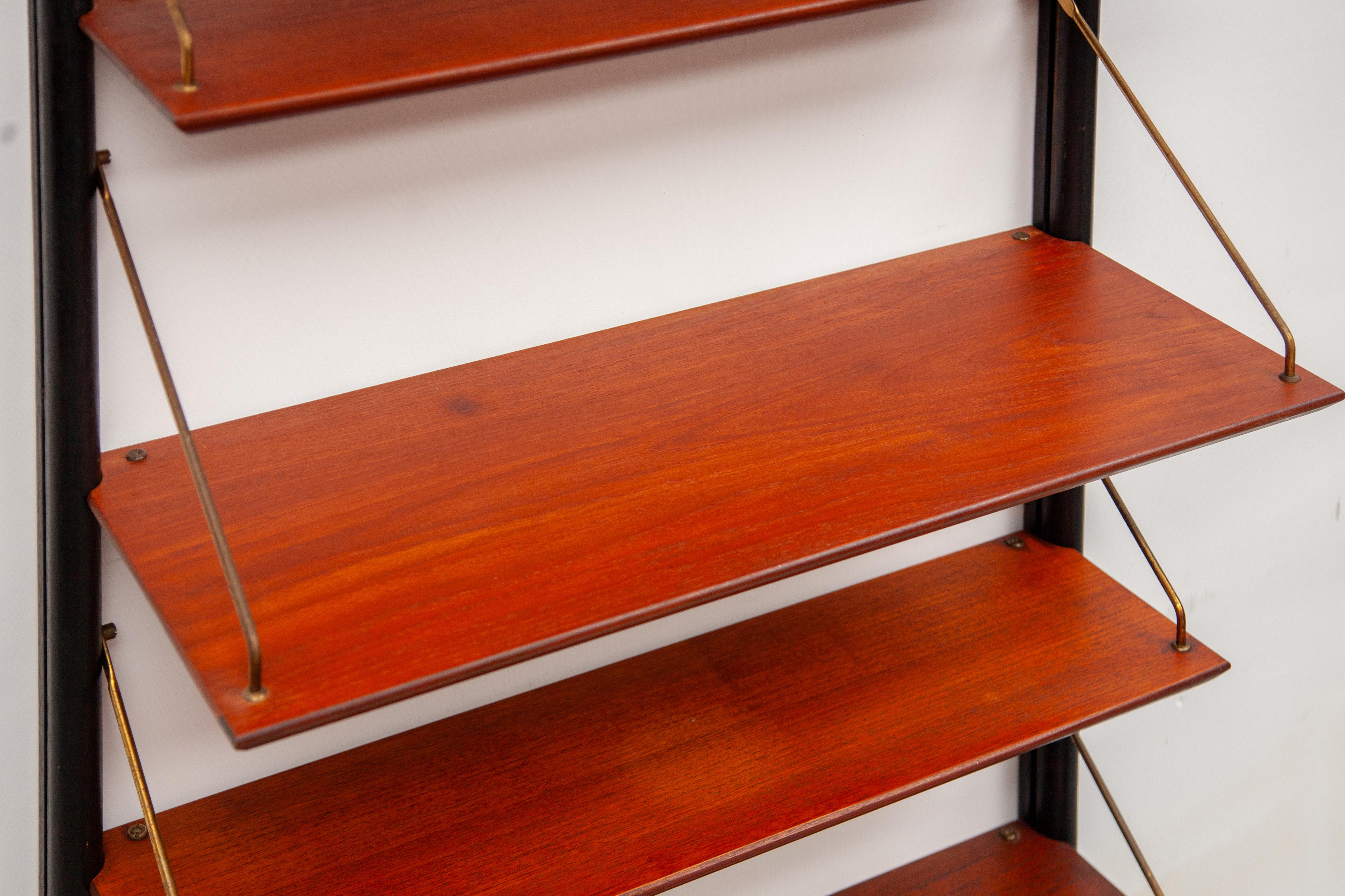 Modern Modular Teak Wall Unit by Louis van Teeffelen for Webe In Good Condition For Sale In Antwerp, BE