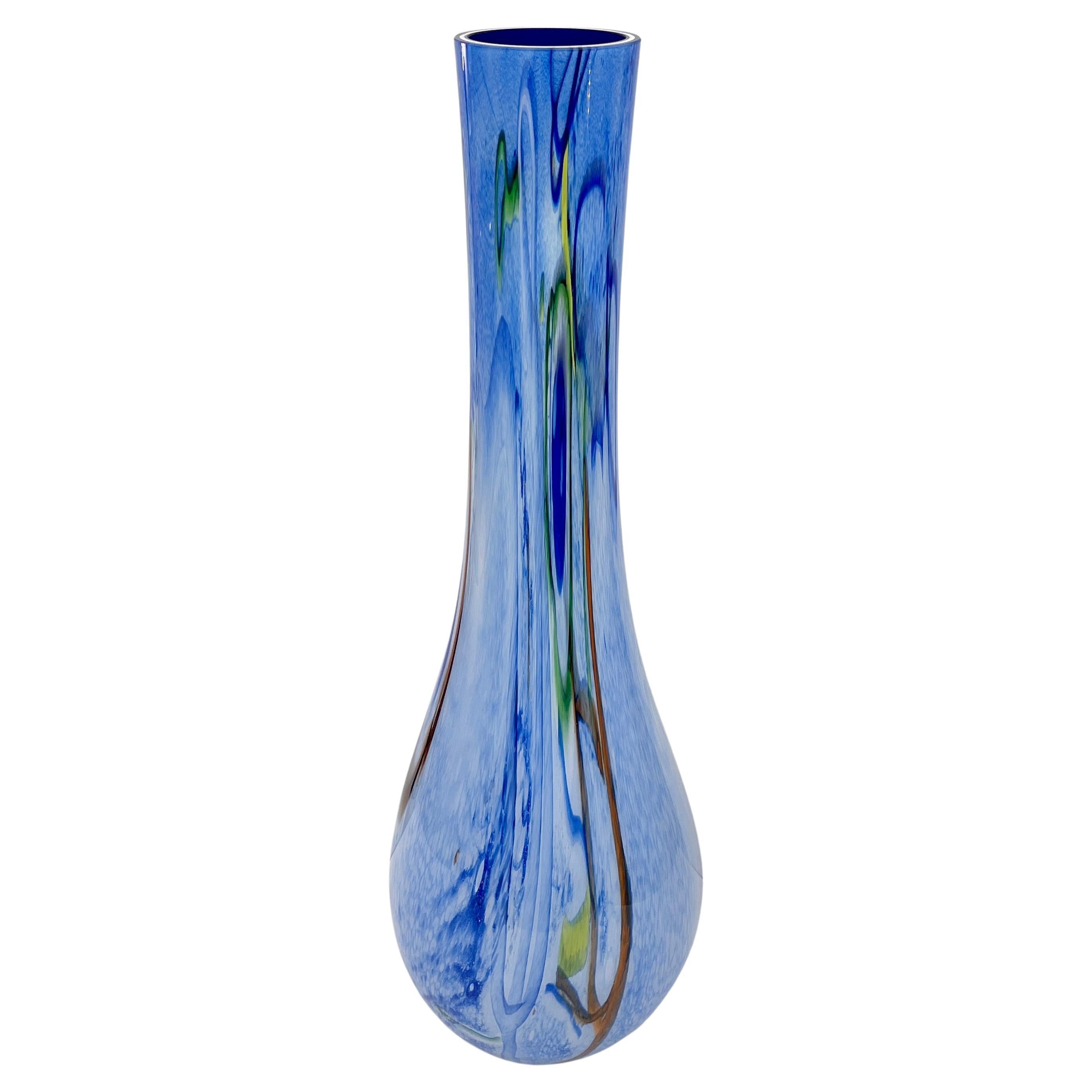 Monumental vase en verre de Murano en bleu, blanc, jaune, vert et orange
