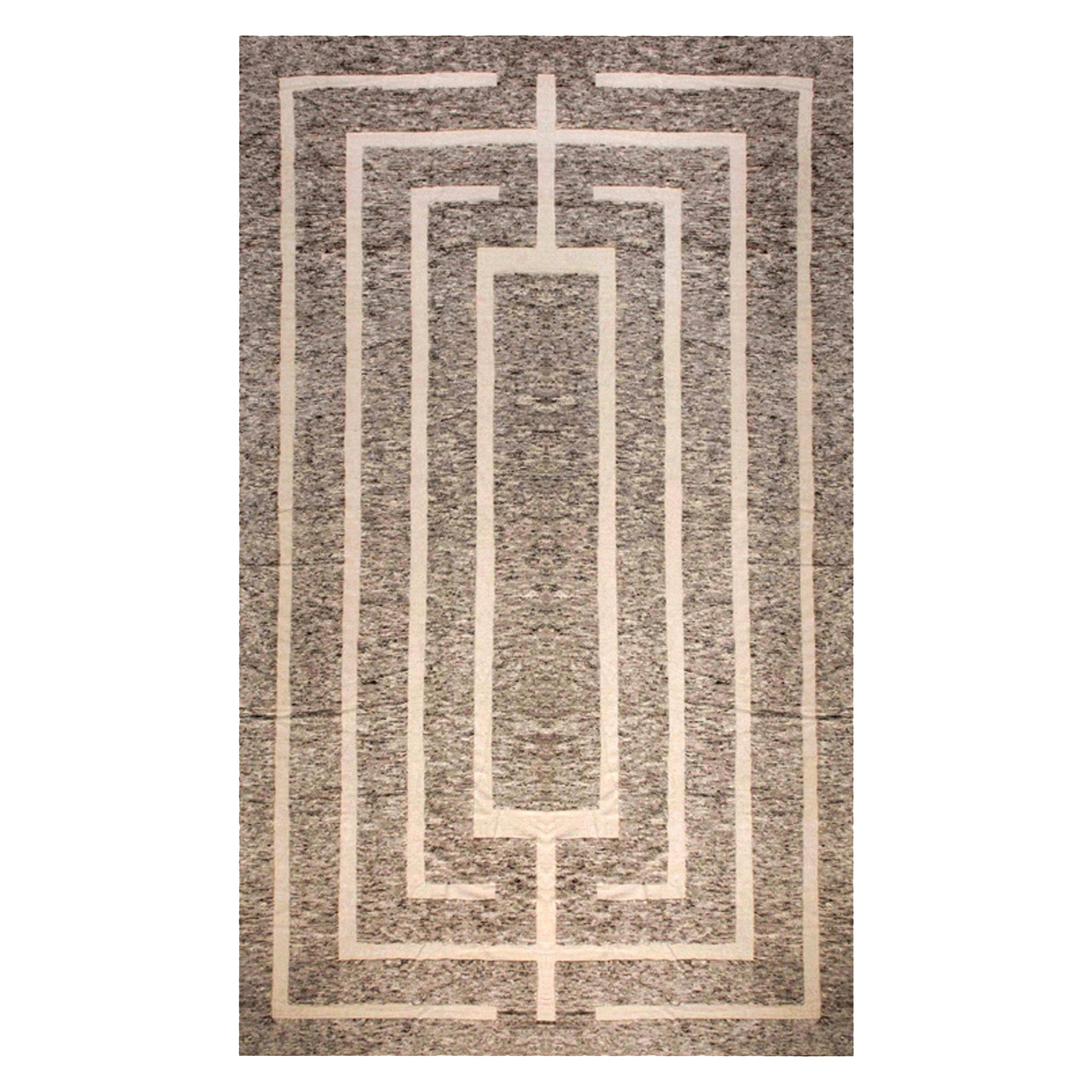 Tappeto moderno monumentale geometrico fatto a mano da Doris Leslie Blau