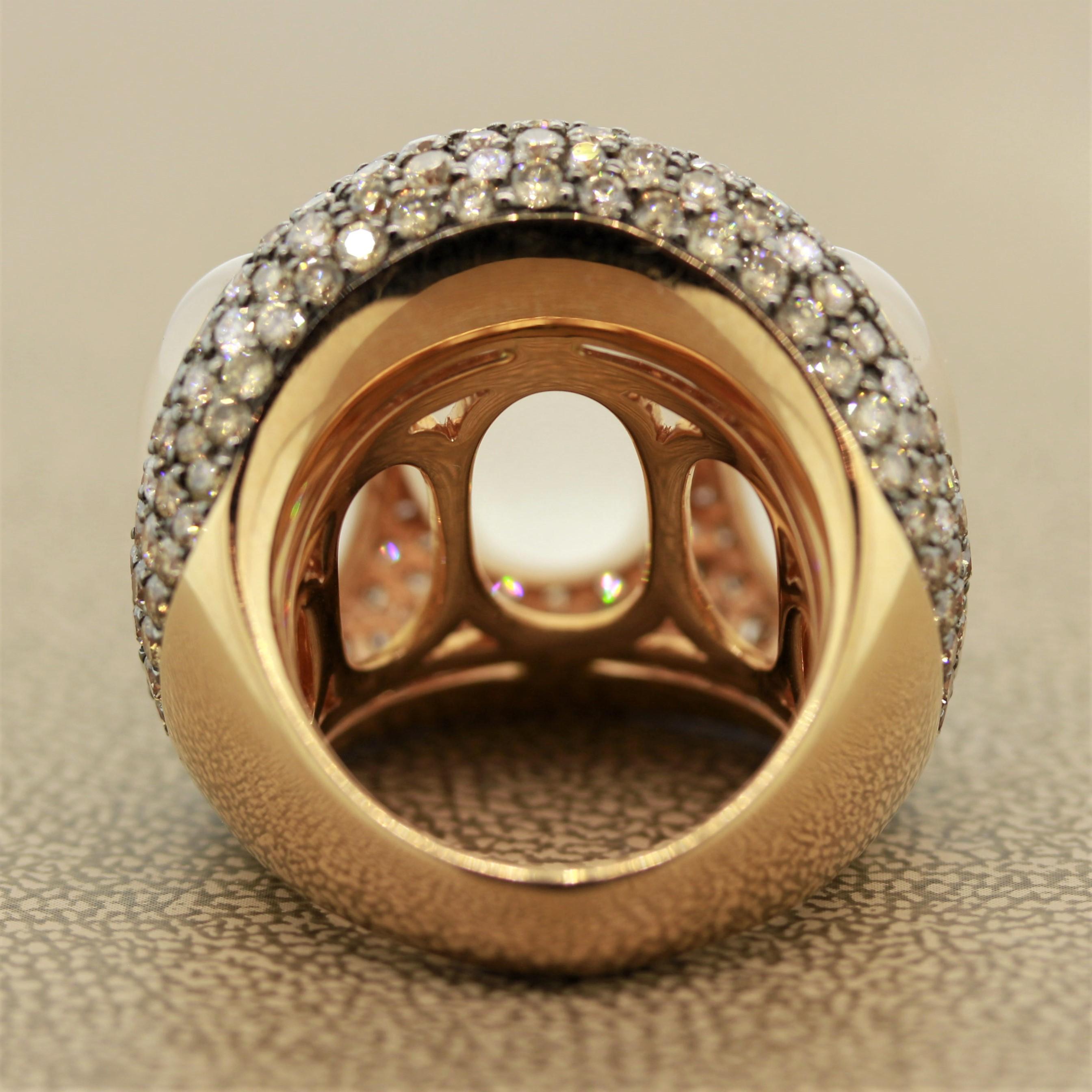 Women's Modern Moonstone Diamond Gold Cocktail Ring