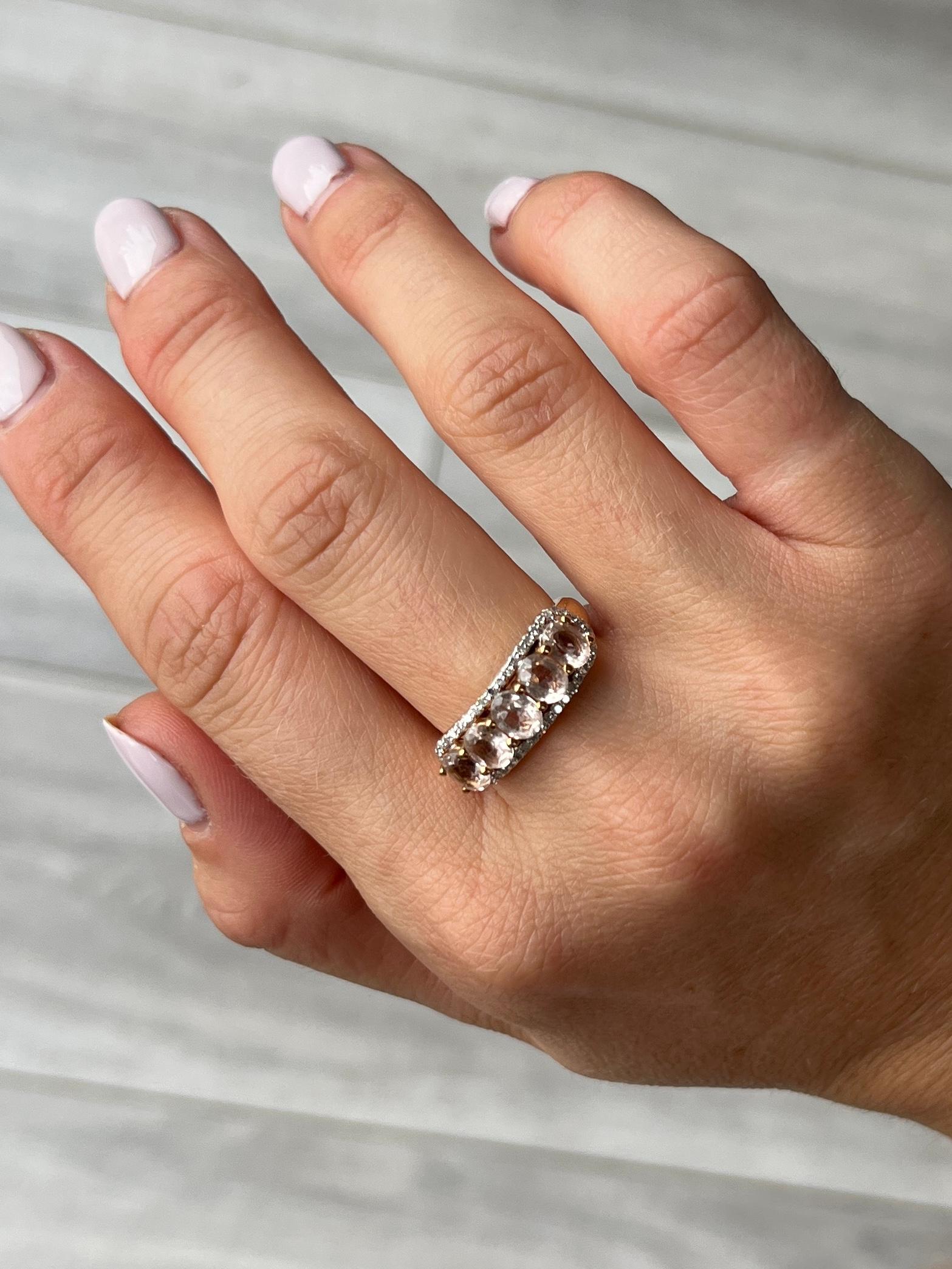 Modern Morganite and Diamond 9 Carat Gold Five Stone Ring In Excellent Condition For Sale In Chipping Campden, GB