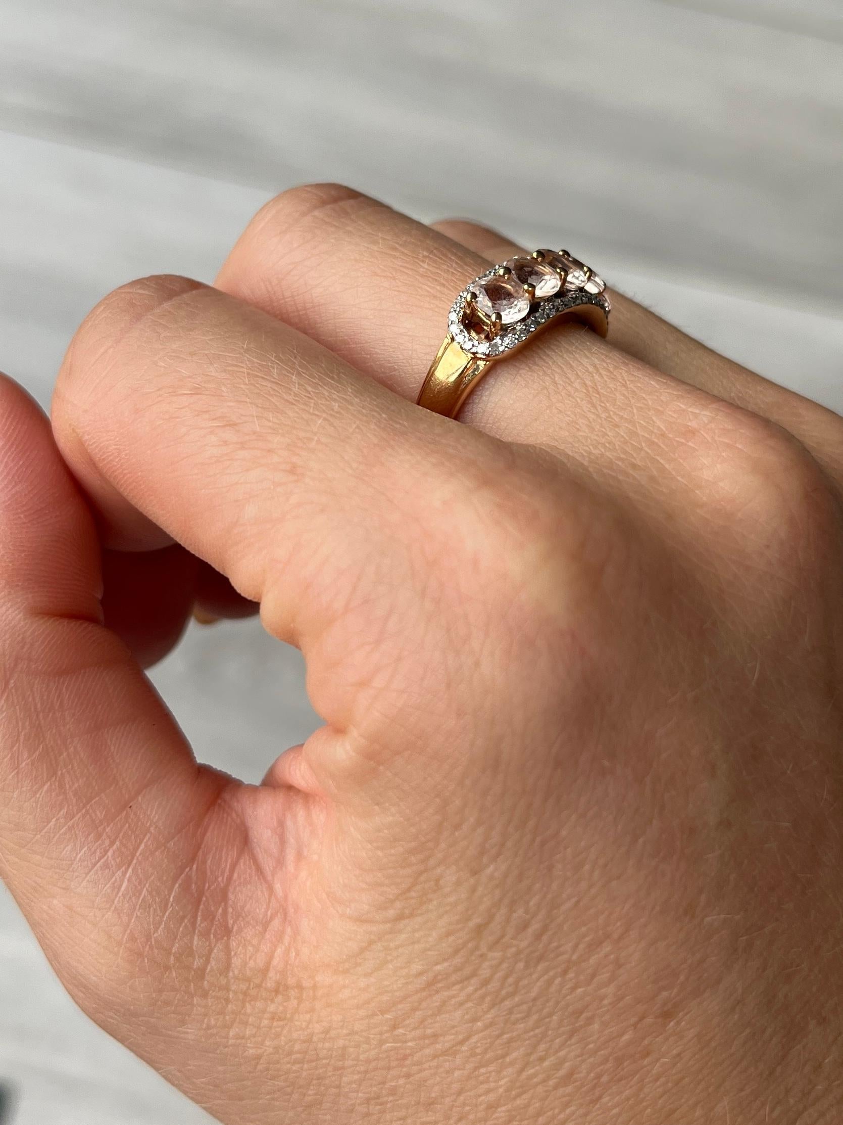 Women's Modern Morganite and Diamond 9 Carat Gold Five Stone Ring For Sale