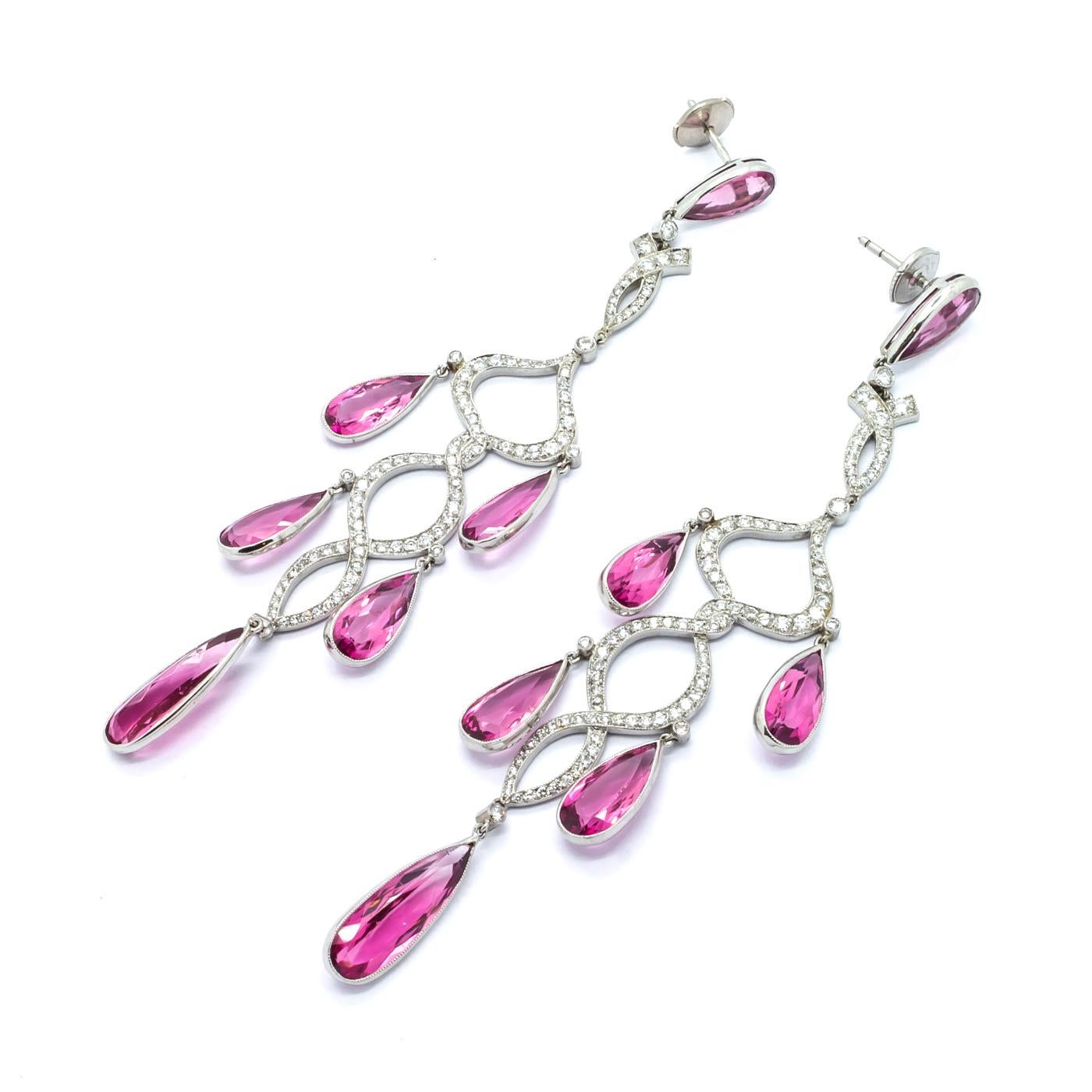 Boucles d'oreilles chandelier modernes en morganite, diamant et platine Excellent état - En vente à London, GB
