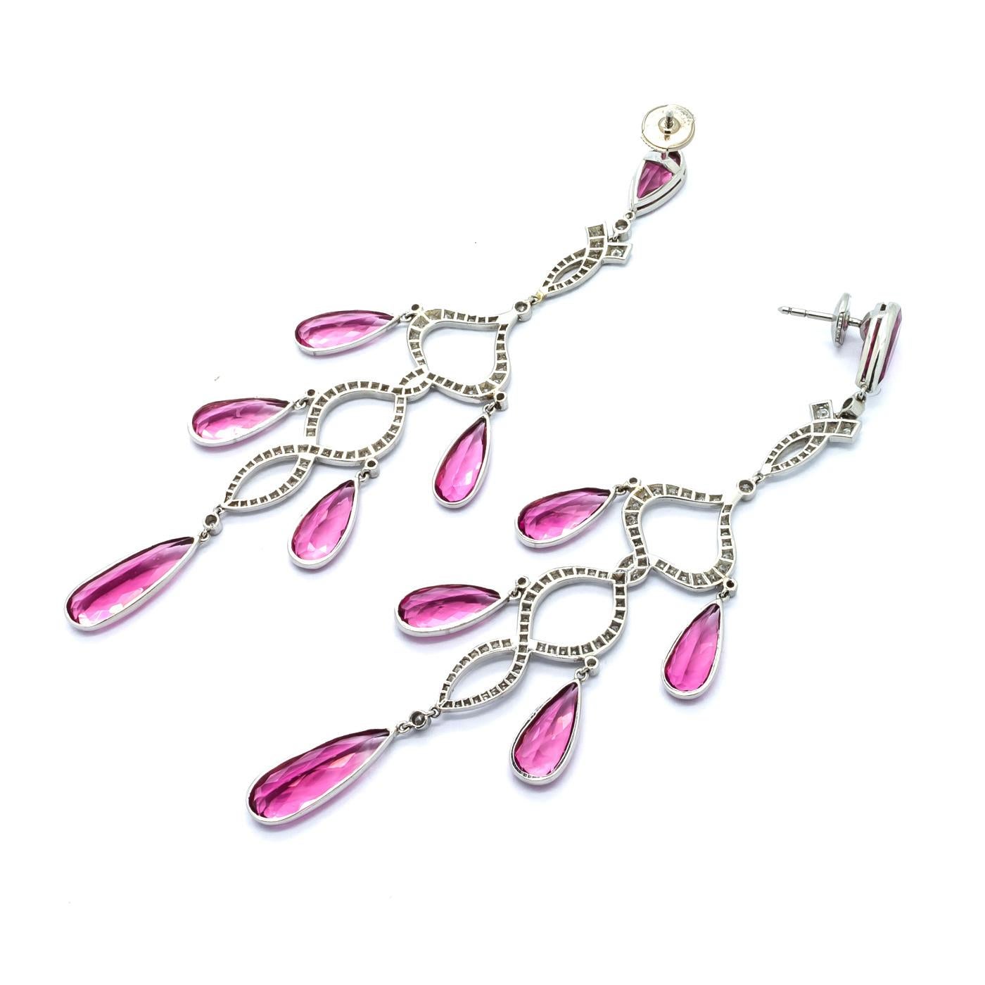 Boucles d'oreilles chandelier modernes en morganite, diamant et platine en vente 1