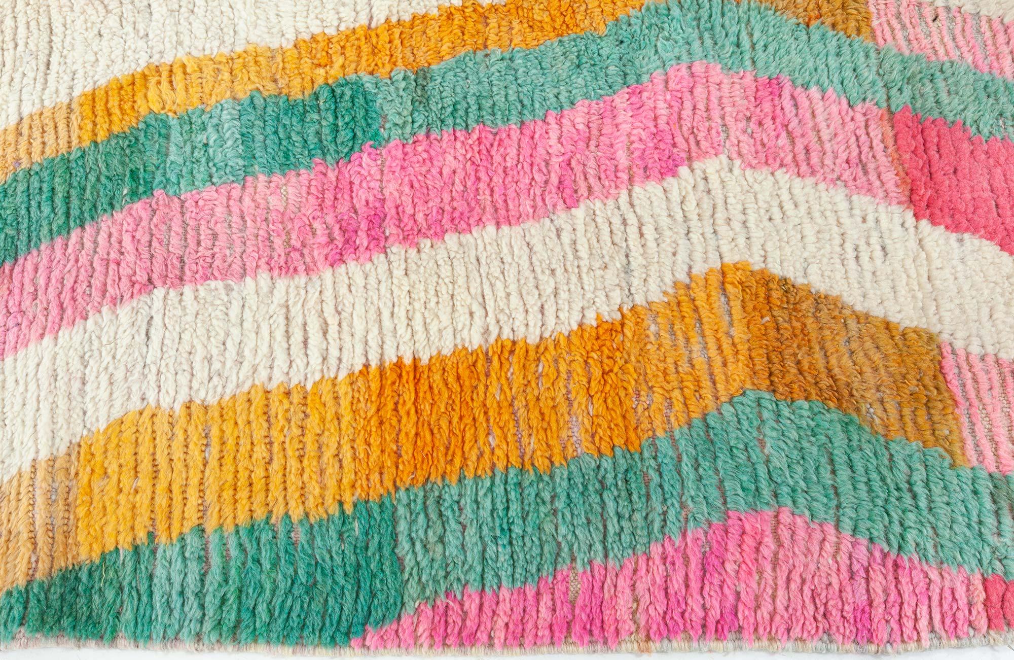 Modern Moroccan abstract handmade wool rug by Doris Leslie Blau.
Size: 5'4