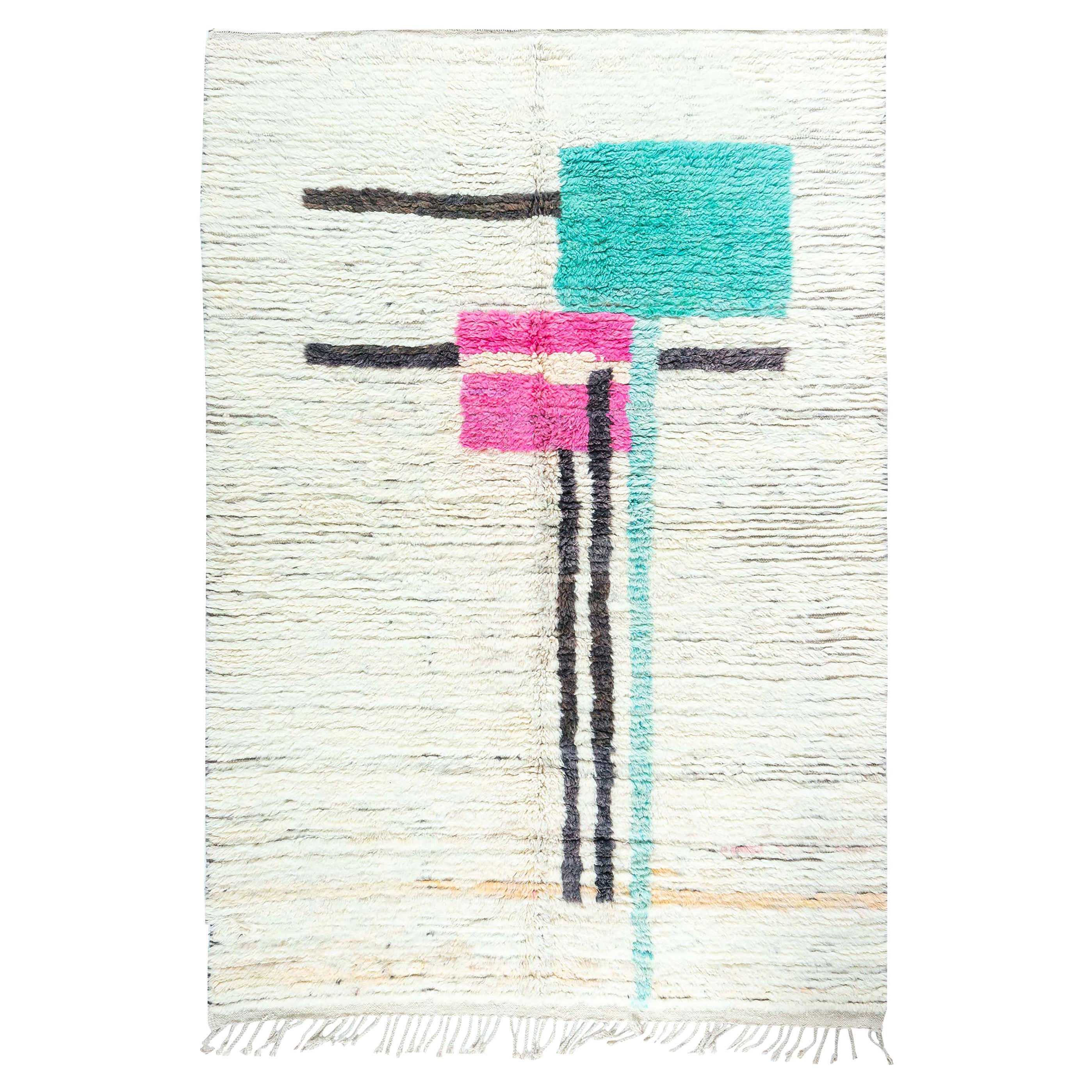 Tapis moderne marocain abstrait en laine fait à la main par Doris Leslie Blau en vente