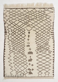 7x10 Ft Moderner marokkanischer Azilal-Teppich aus 100 % Wolle, maßgefertigt erhältlich