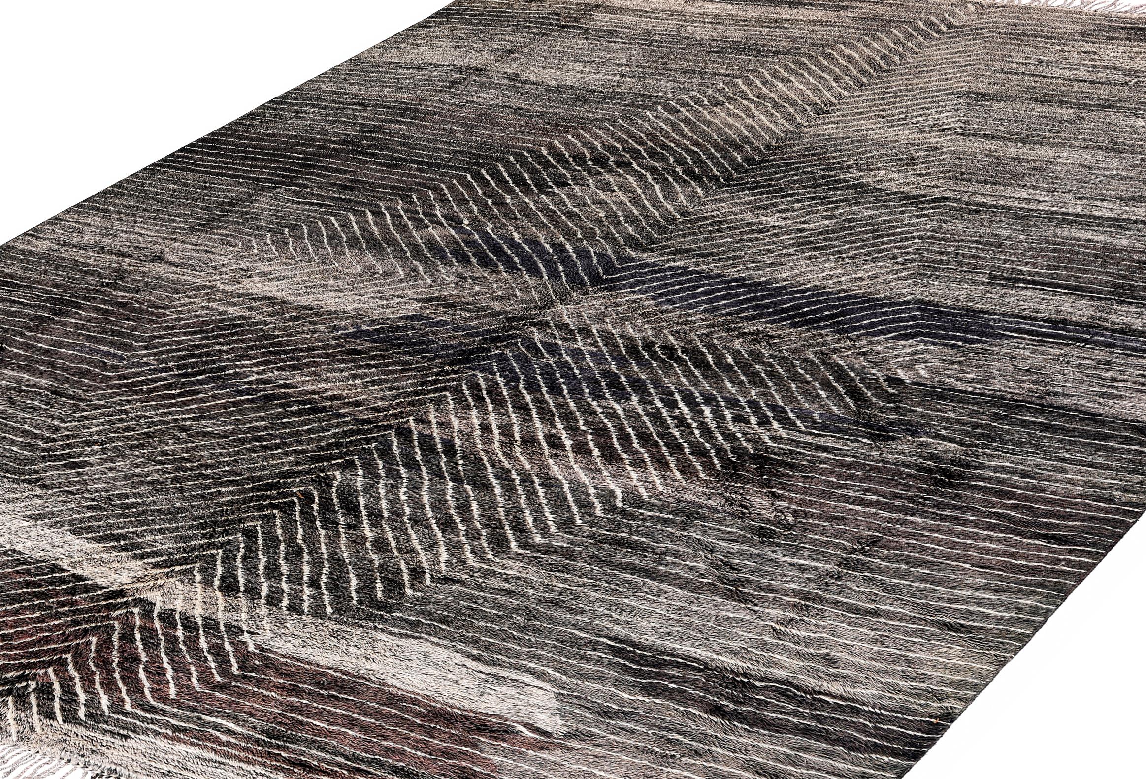 Alfombra Marroquí Moderna Beni Mrirt - Lana Anudada a Mano en Gris Antracita Anudado a mano en venta