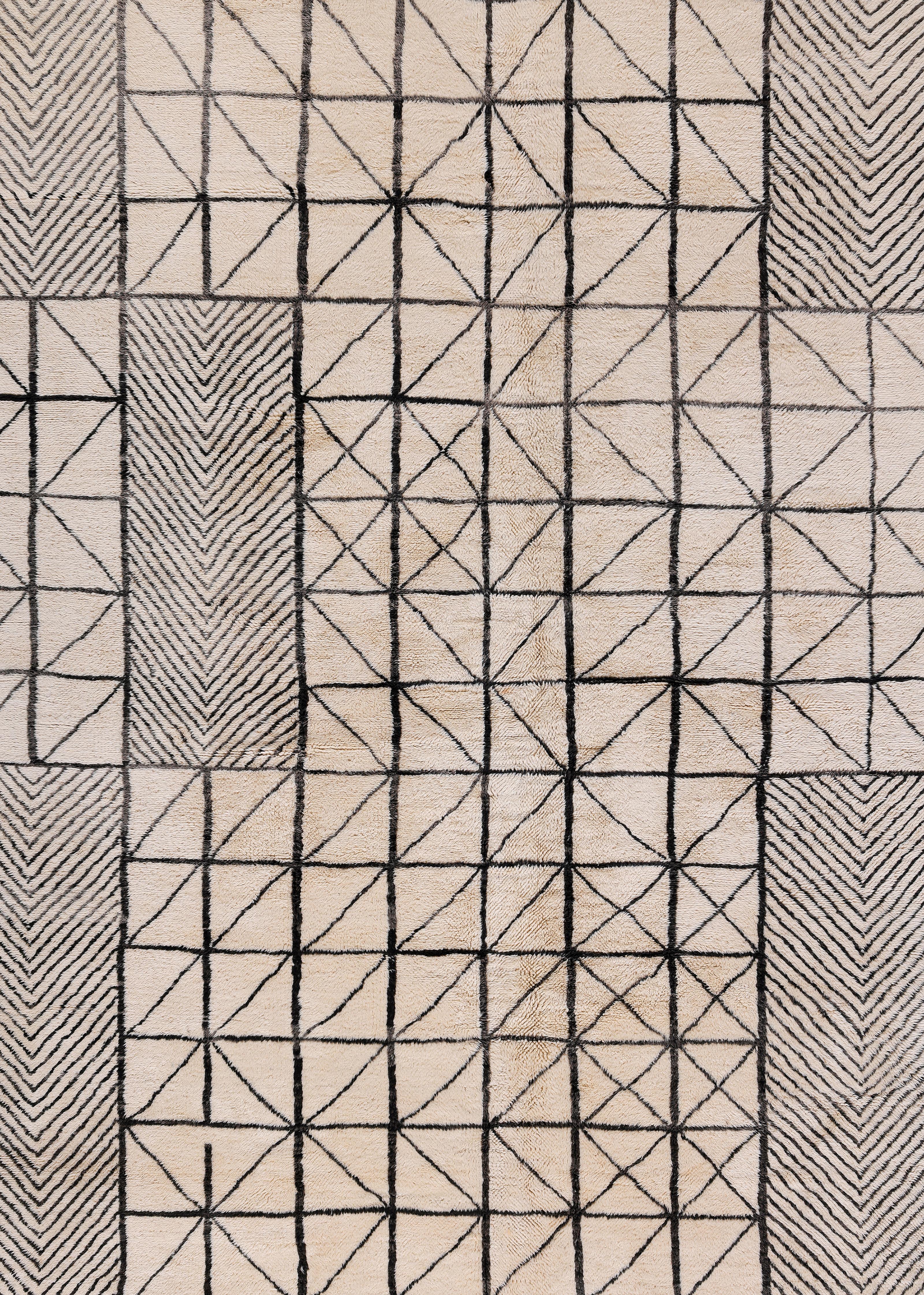Alfombra moderna marroquí Beni Ourain con diseño geométrico negro y marfil Lana en venta