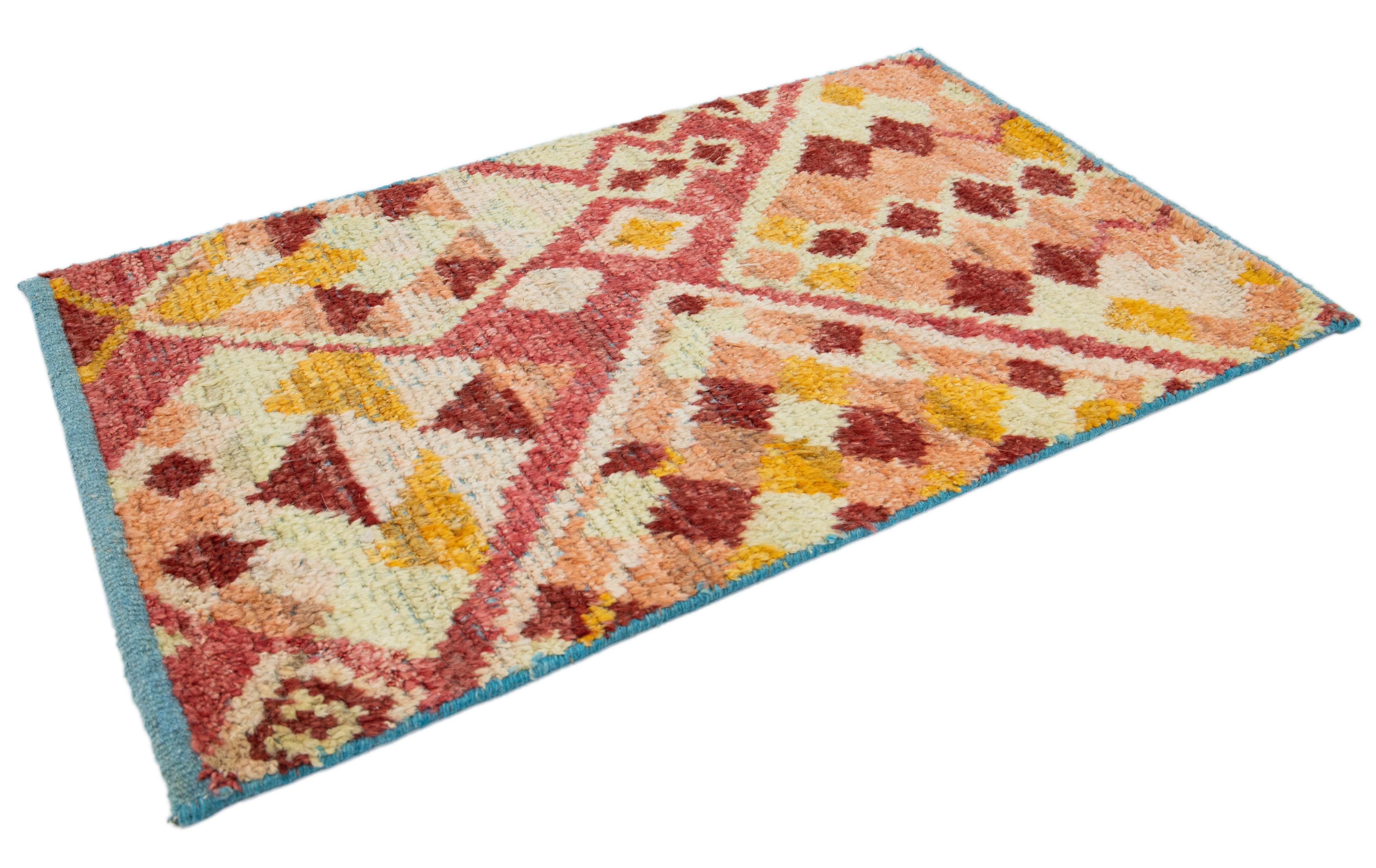 Turkish Modern Moroccan Berber Style Handmade Peach Custom Wool Rug For Sale
