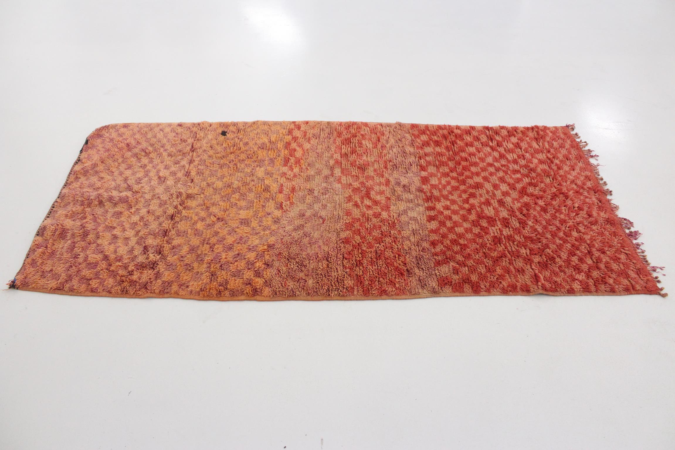 Tribal Modern Moroccan Boujad runner rug - Pink - 2.9x6.3feet / 90x193cm For Sale