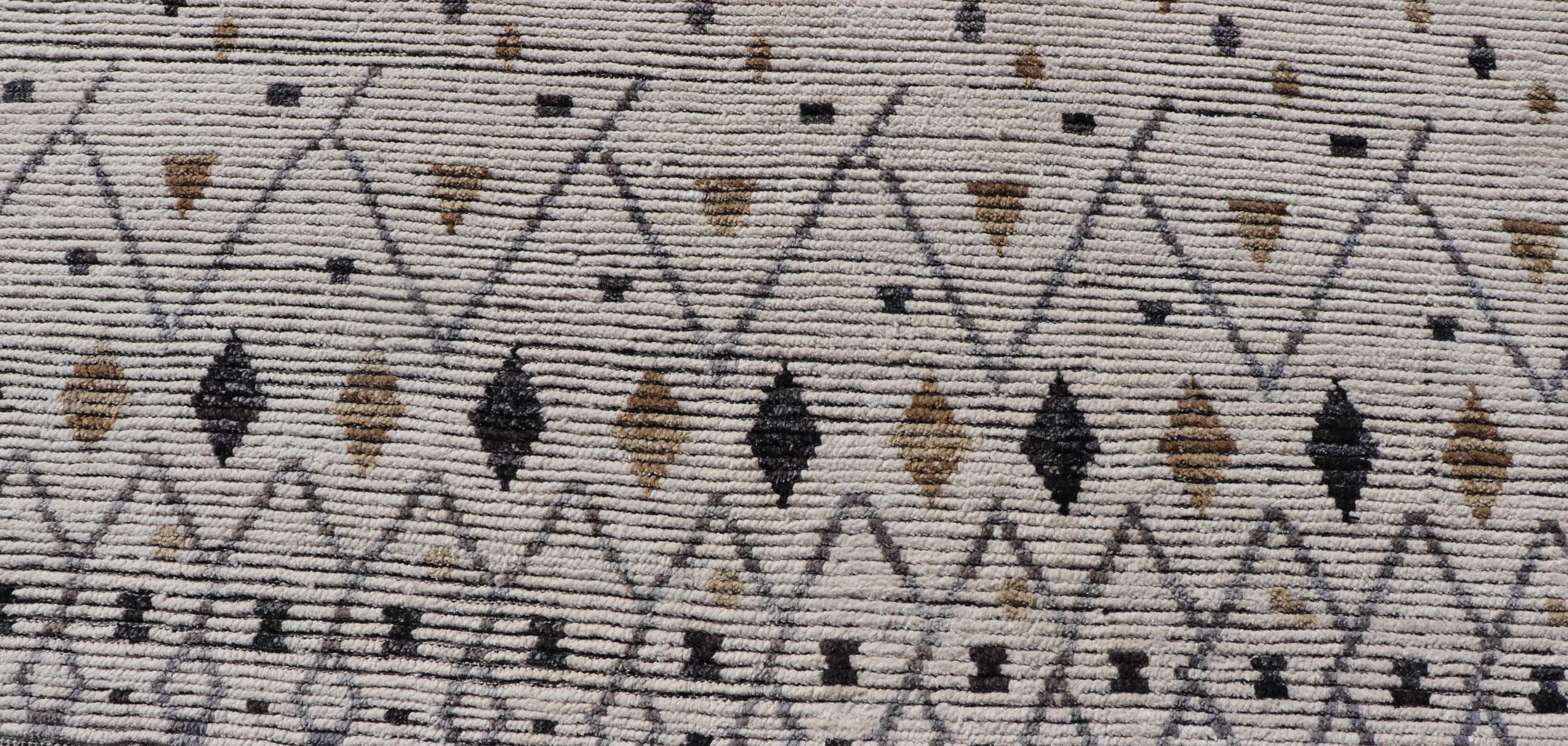 Modern Moroccan Rug in Neutral Tones with Subdued Design with Pops of Charcoal. Keivan Woven Arts / rug MSE-12500, country of origin / type: Afghanistan / Modern Causal.
Measures: 12'1 x 17'6 
The subdued design of this rug makes it perfect for