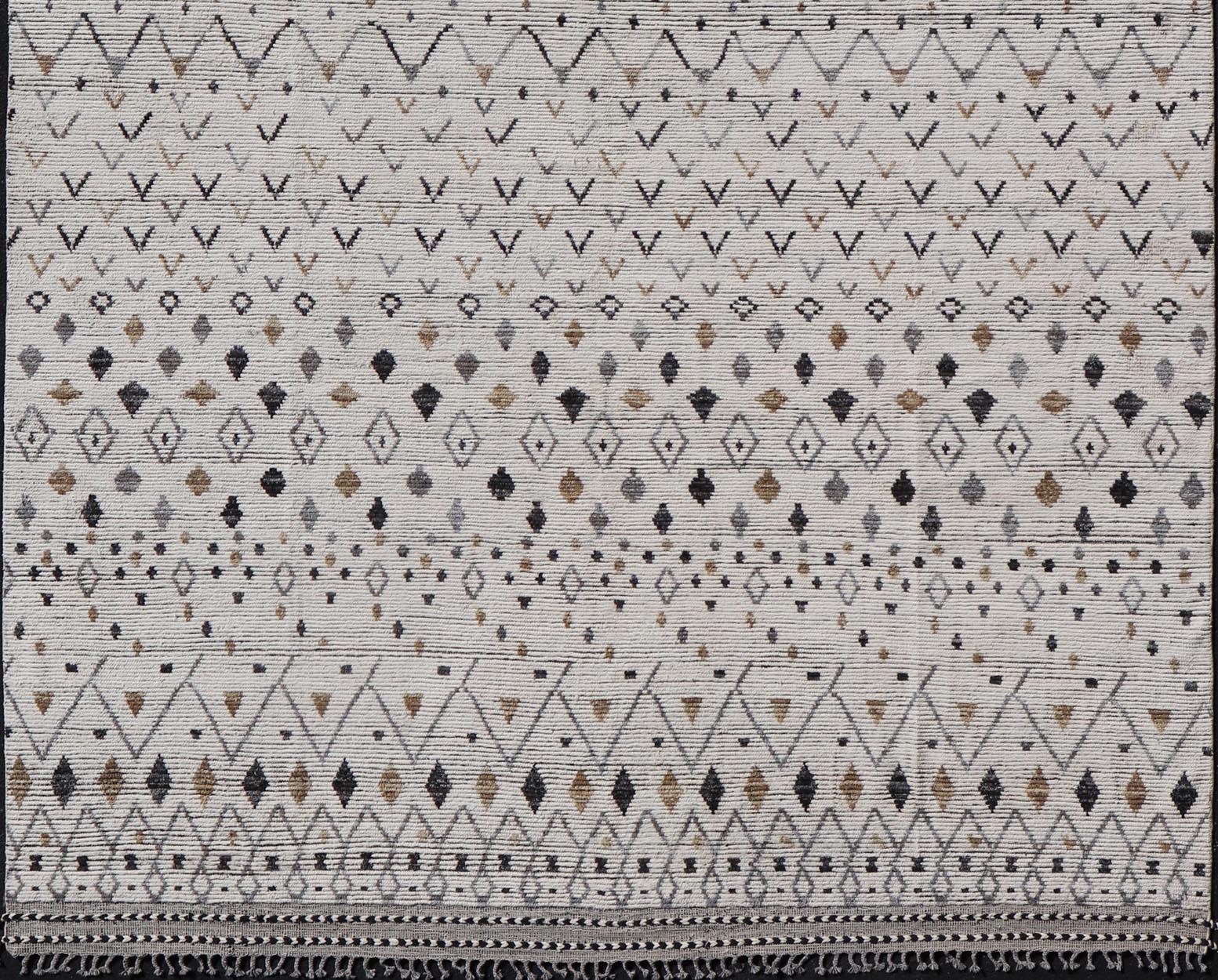 Modern Moroccan Charcoal Rug in Neutral Tones with Subdued Design 12'1 x 17'6 For Sale 1