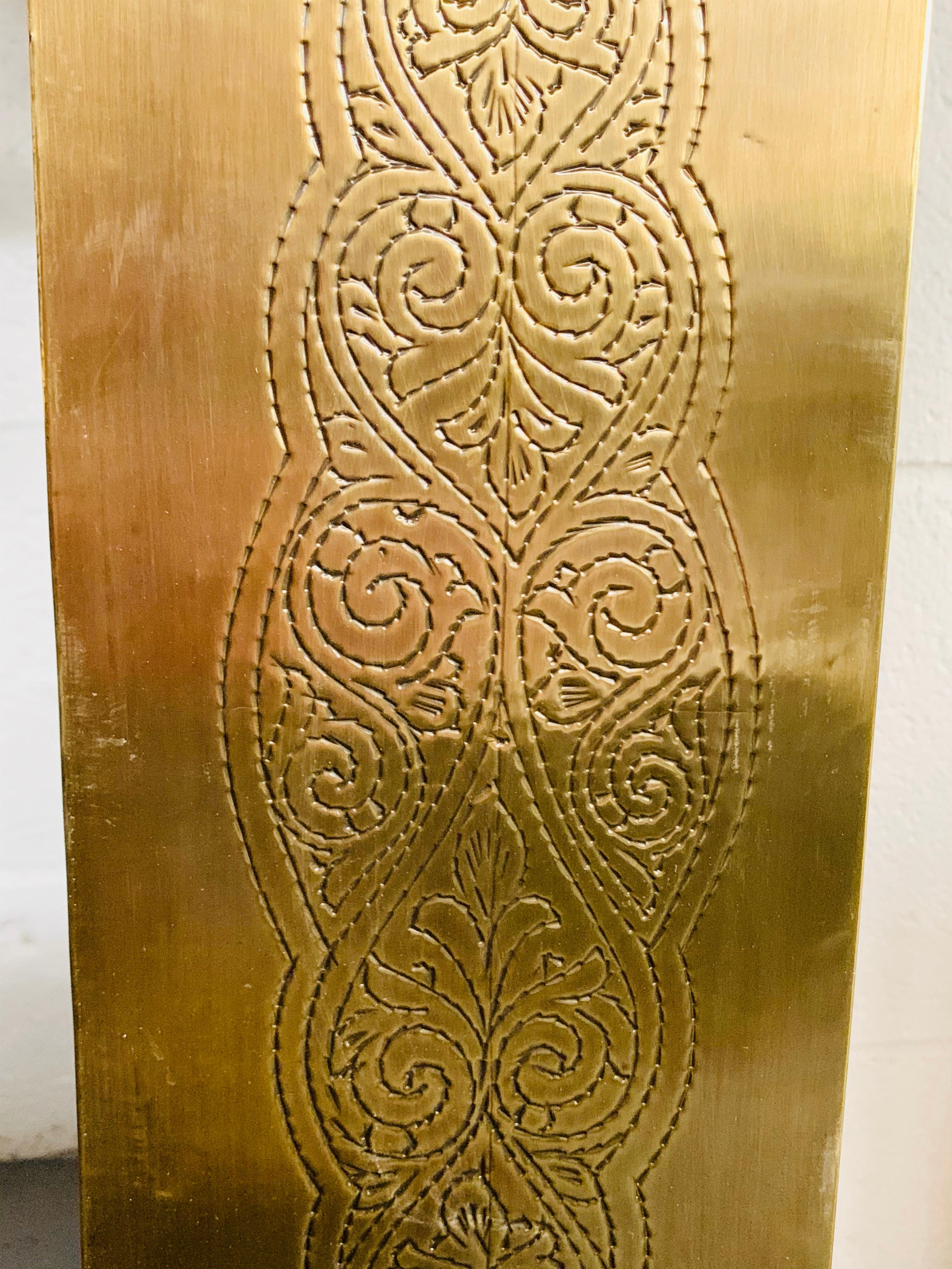 Hollywood Regency Style Console Table in Walnut and Brass 15