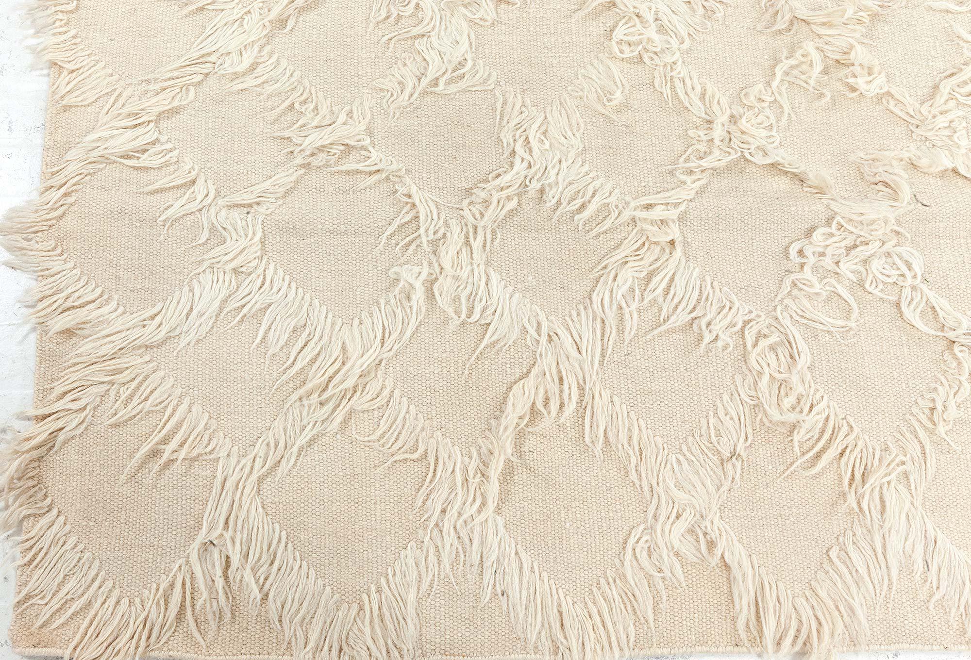 Indien Tapis marocain moderne en laine tissée à plat à motifs de diamants par Doris Leslie Blau en vente