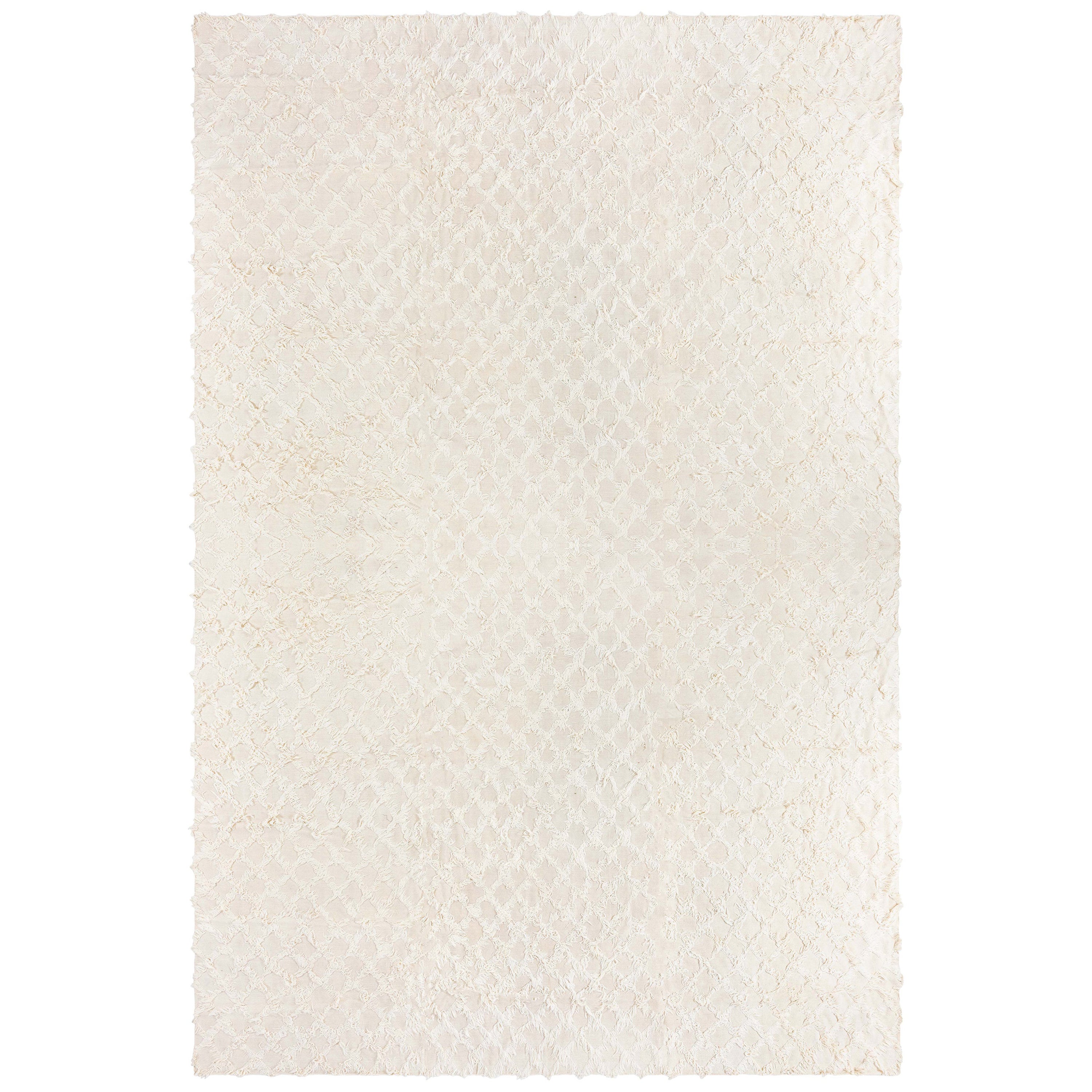 Tapis marocain moderne en laine tissée à plat à motifs de diamants par Doris Leslie Blau en vente