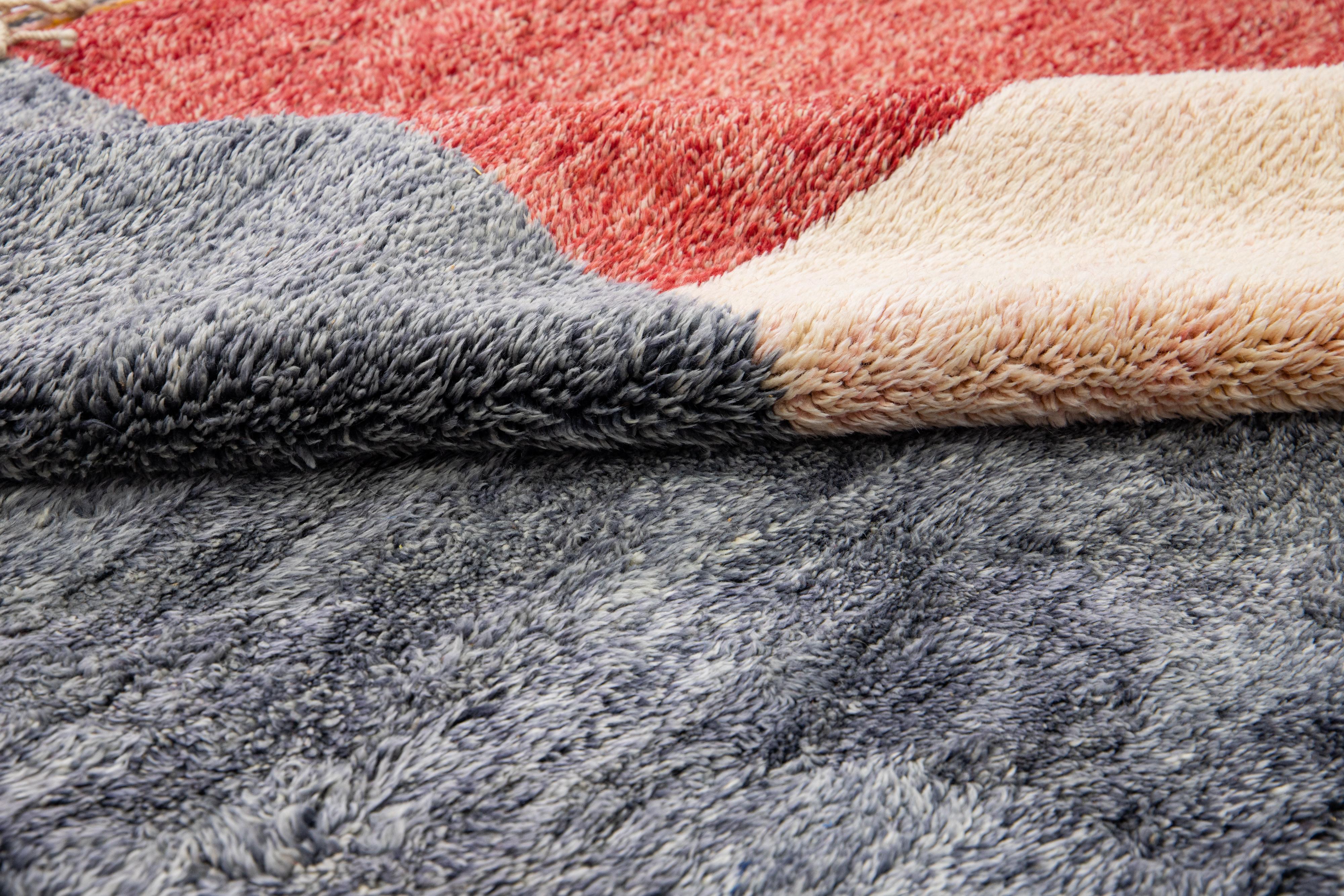 XXIe siècle et contemporain Tapis moderne marocain en laine multicolore abstrait fait à la main en vente