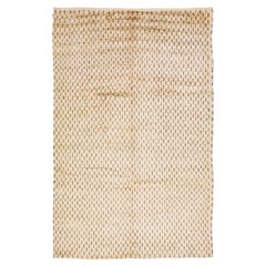 Tappeto moderno marocchino fatto a mano in stile bohémien in lana beige e tan