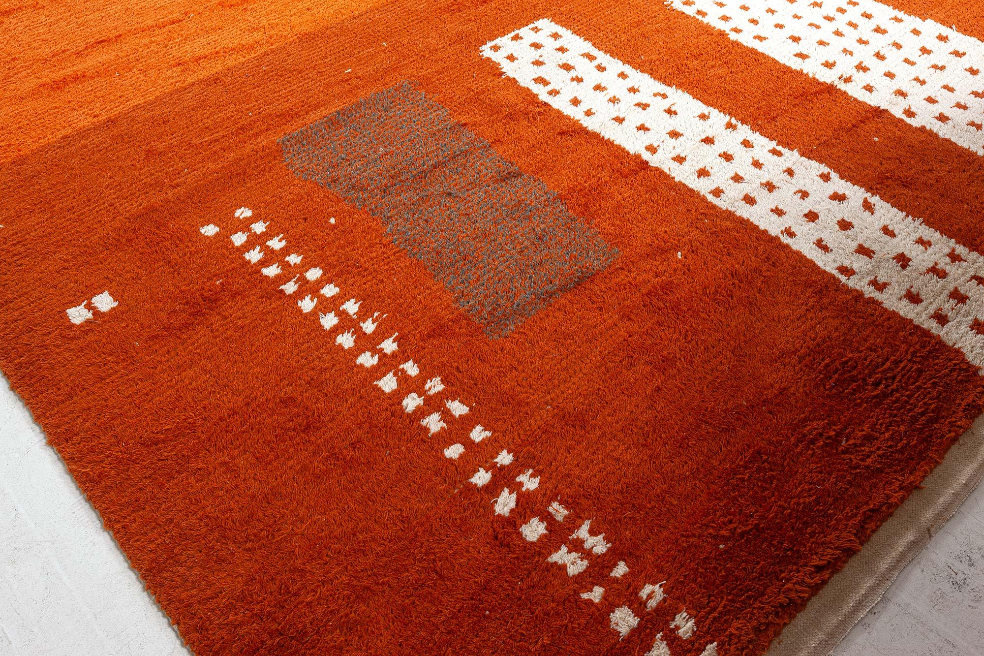 Modern Moroccan Inspired Rug by Doris Leslie Blau In New Condition For Sale In New York, NY