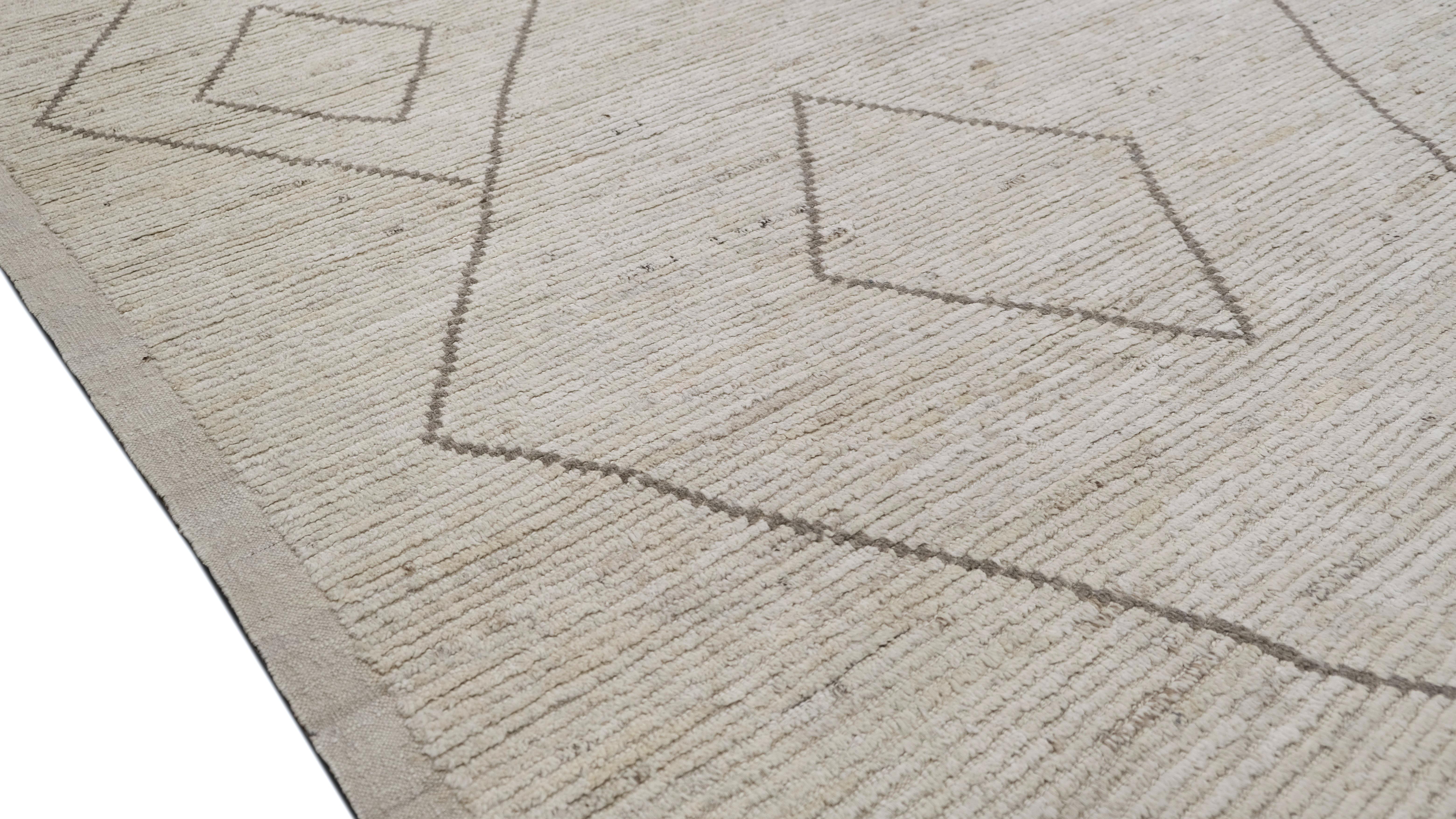 Alfombra marroquí moderna de lana marfil y topo 16'6''x20'3'' Afgano en venta