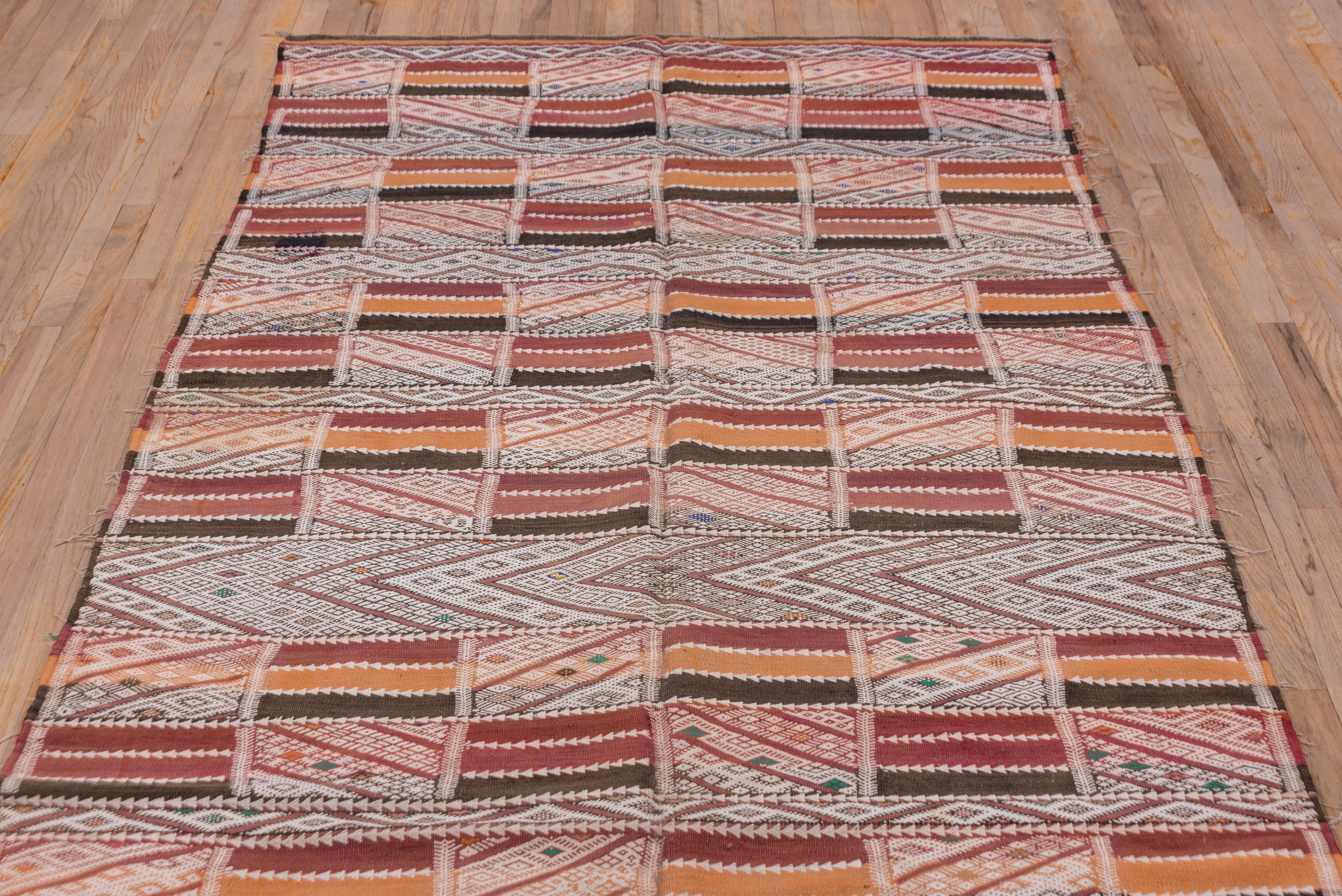 Annodato a mano Kilim marocchino moderno in vendita