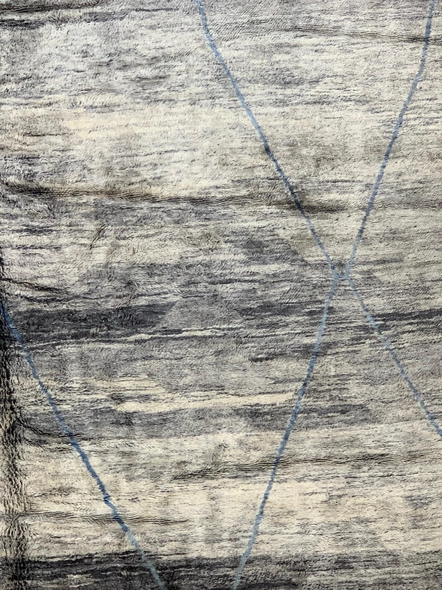 Modern Marokkanisch Mid Century Deco Gray  Blauer und elfenbeinfarbener Teppich von Silk Road Rug Inc. im Zustand „Neu“ im Angebot in Los Angeles, CA
