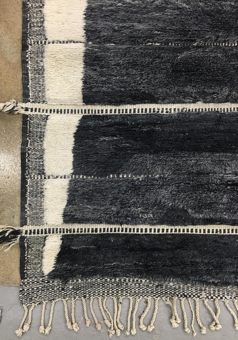 Modern Moroccan Mid Century Deco Ivory Gray's Area Rug by Silk Road Rug Inc. In New Condition For Sale In Los Angeles, CA