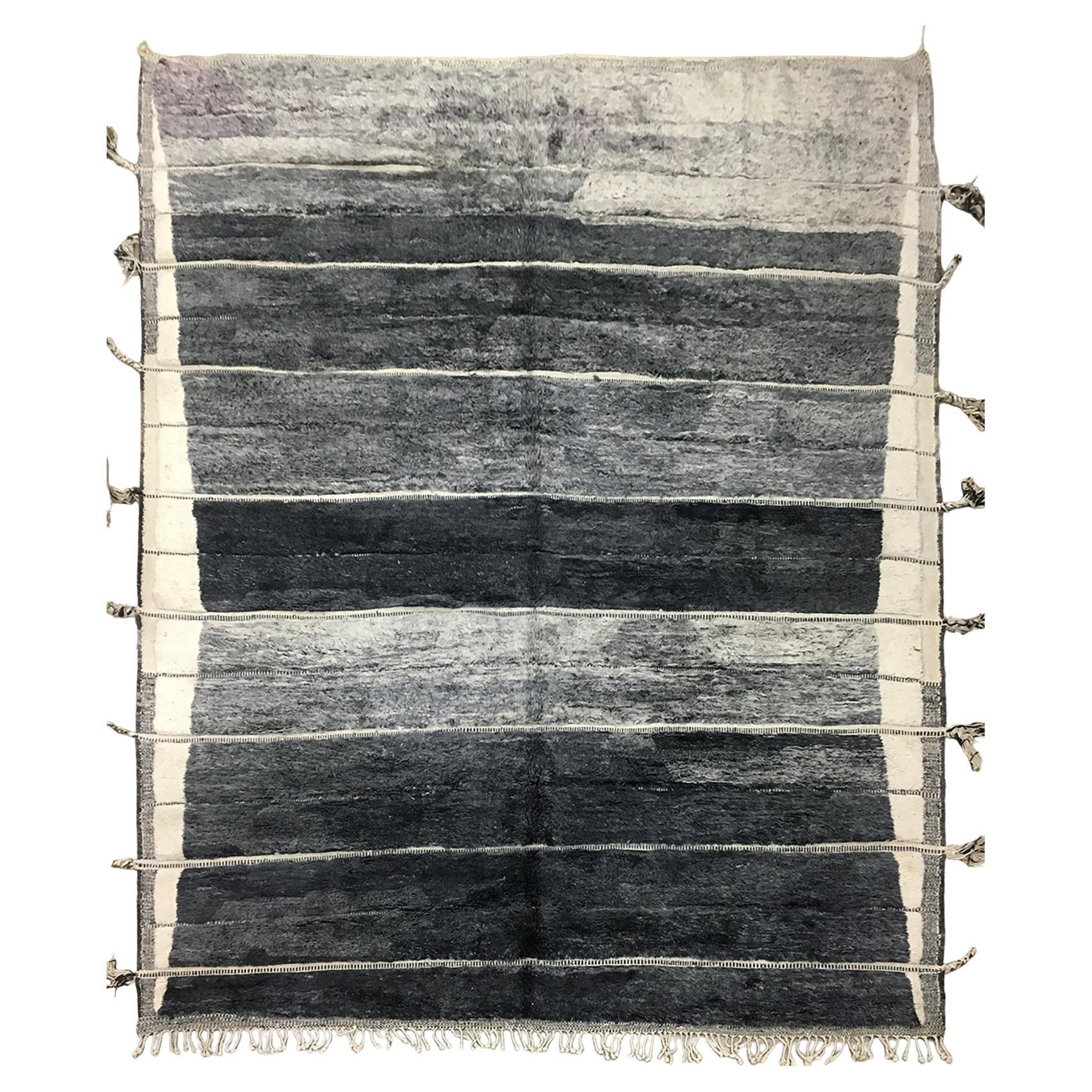 Modern Moroccan Mid Century Deco Ivory Gray's Area Rug by Silk Road Rug Inc.